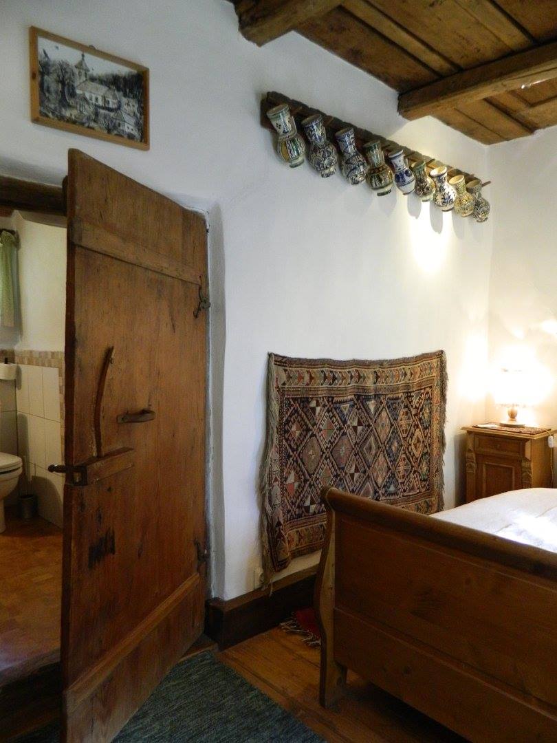The New York Times a vizitat înainte de încoronare casa din Transilvania a regelui Charles, una dintre cele 56 de cabane, 12 case și 7 palate pe care acesta le deține