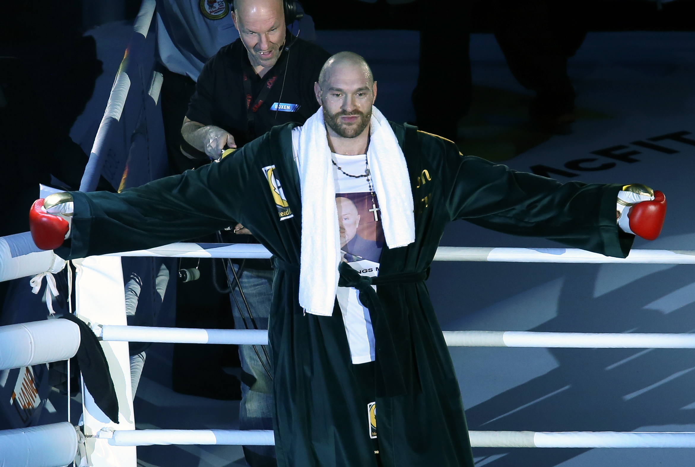 E nebun, Doamne! Tyson Fury s-a pus pe cântat! / FOTO&VIDEO