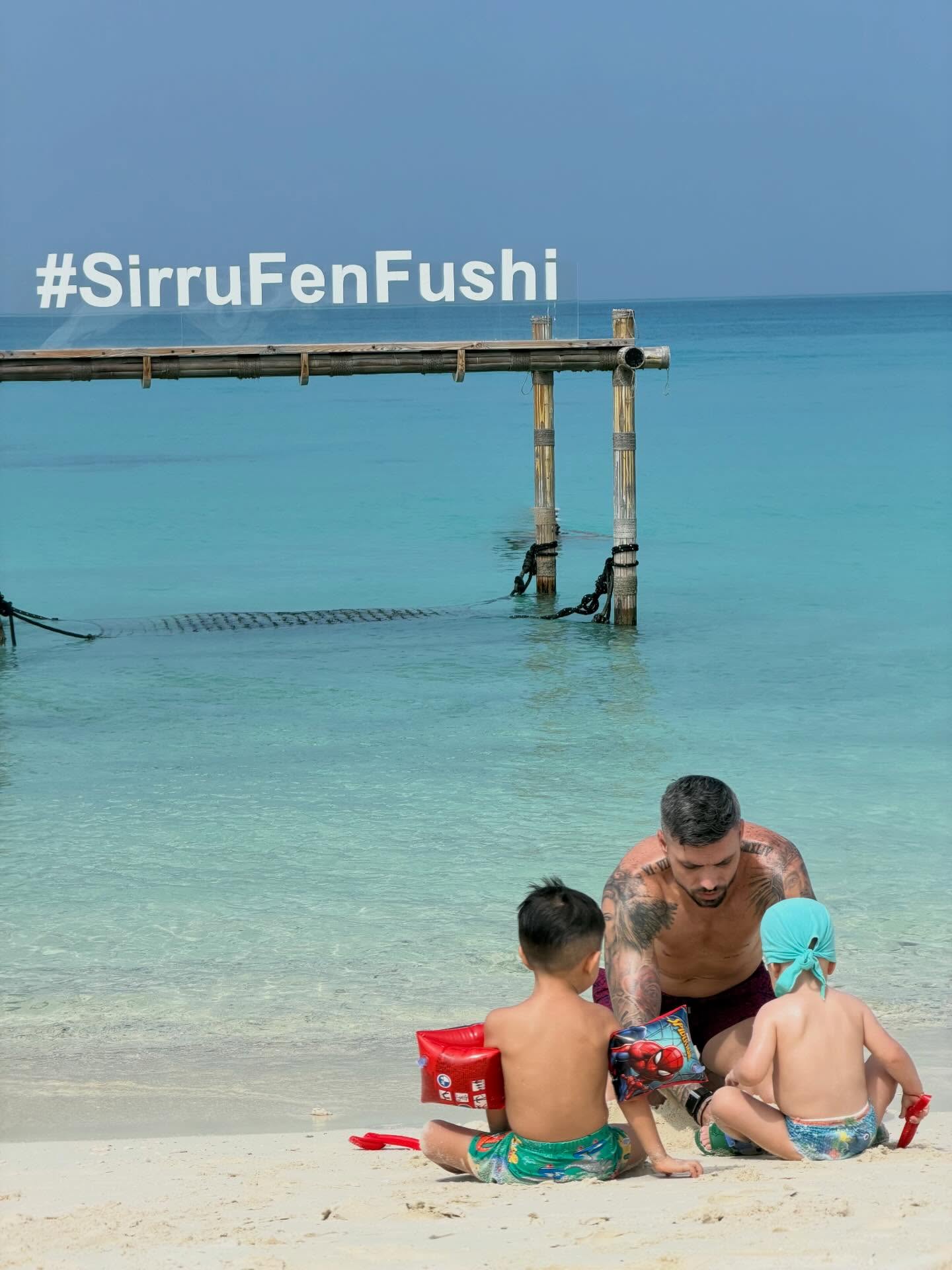 Cum a apărut Vlăduța Lupău pe plaja din Maldive. Cu cine a plecat artista în vacanță. „Cred că a fost cea mai bună decizie”