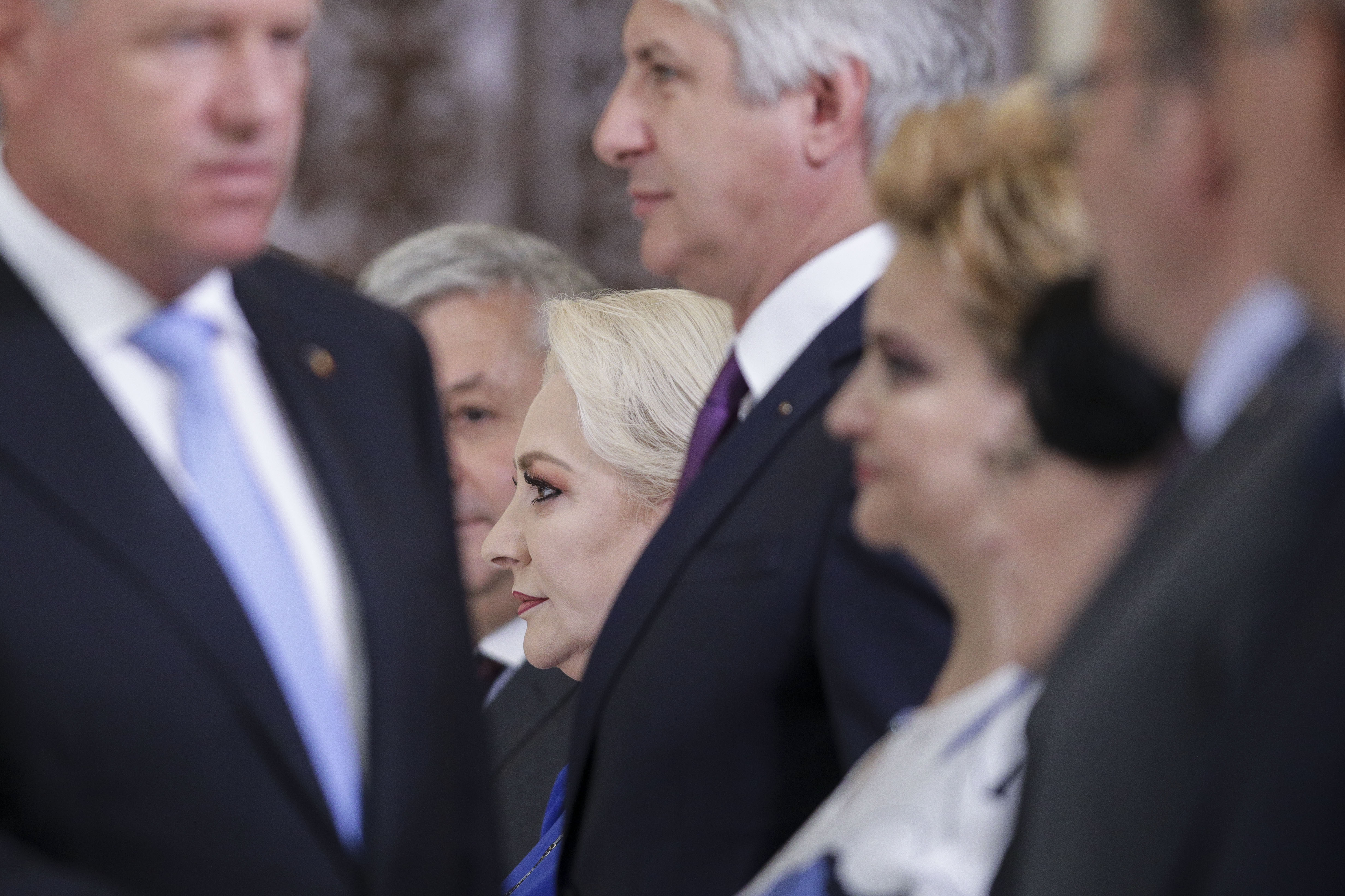 Cum s-a transformat Viorica Dăncilă într-un an și zece luni de mandat. Istoria în imagini a primei femei premier