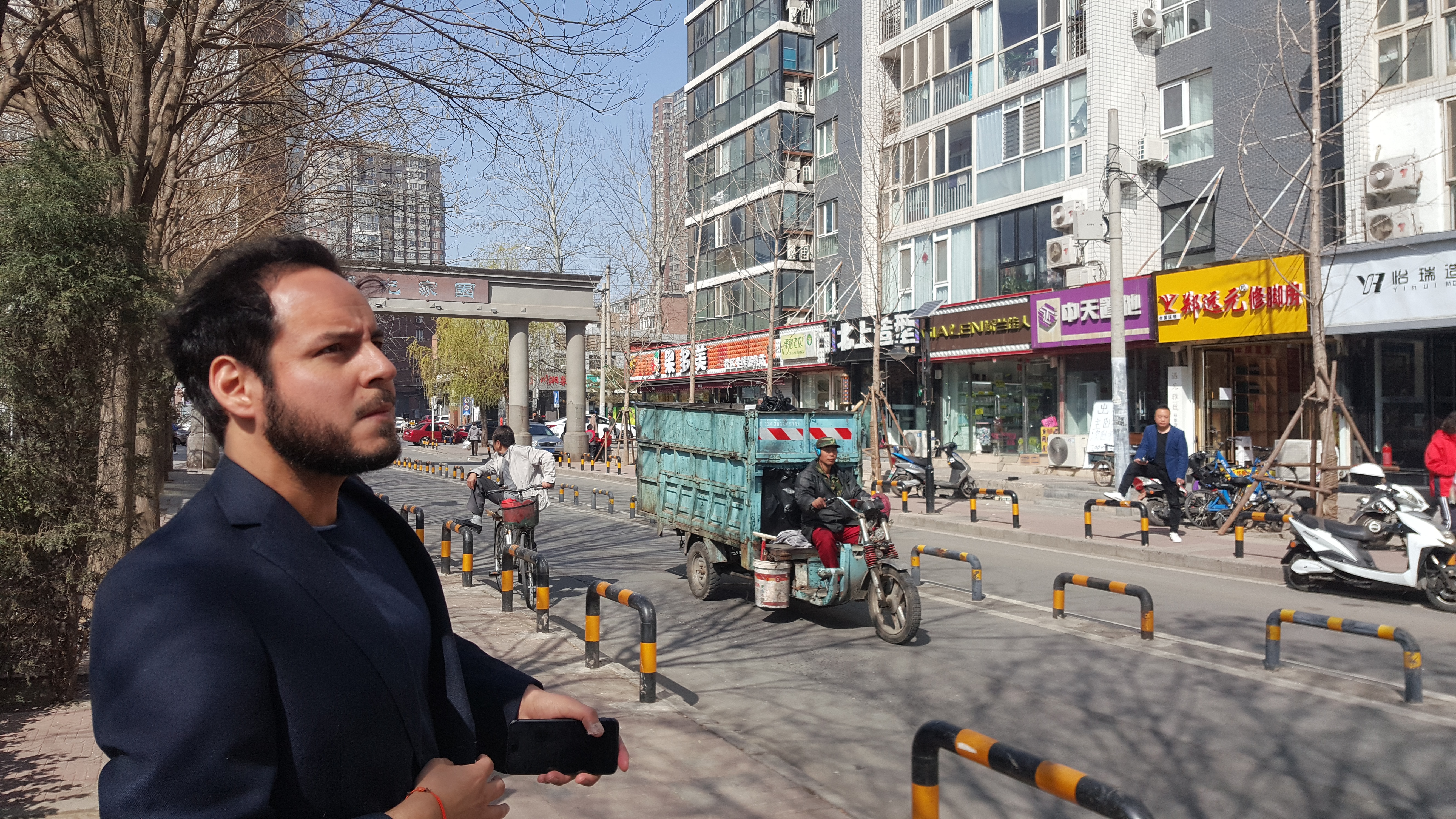 CORESPONDENȚĂ DIN BEIJING, CAPITOLUL 5 | Scriitoarea Doina Ruști, despre mijloacele de transport din Beijing și întâlnirea cu scriitorul chinez care vorbește româna la perfecție