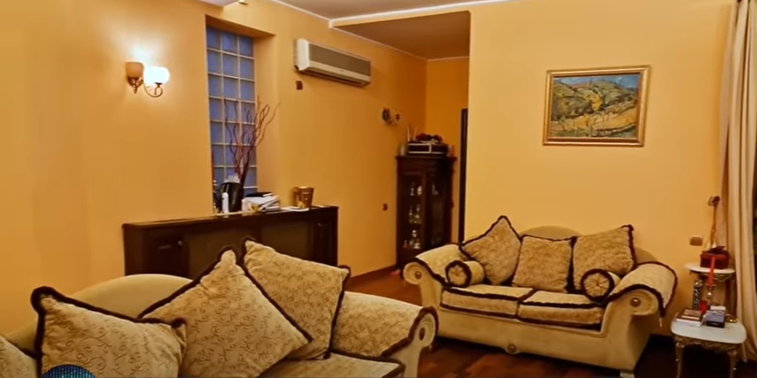 Cum arată casa în care Adriana Bahmuțeanu locuiește cu logodnicul ei: „Ne-am dorit mult o viață de familie”. Ce poze are vedeta în fiecare cameră
