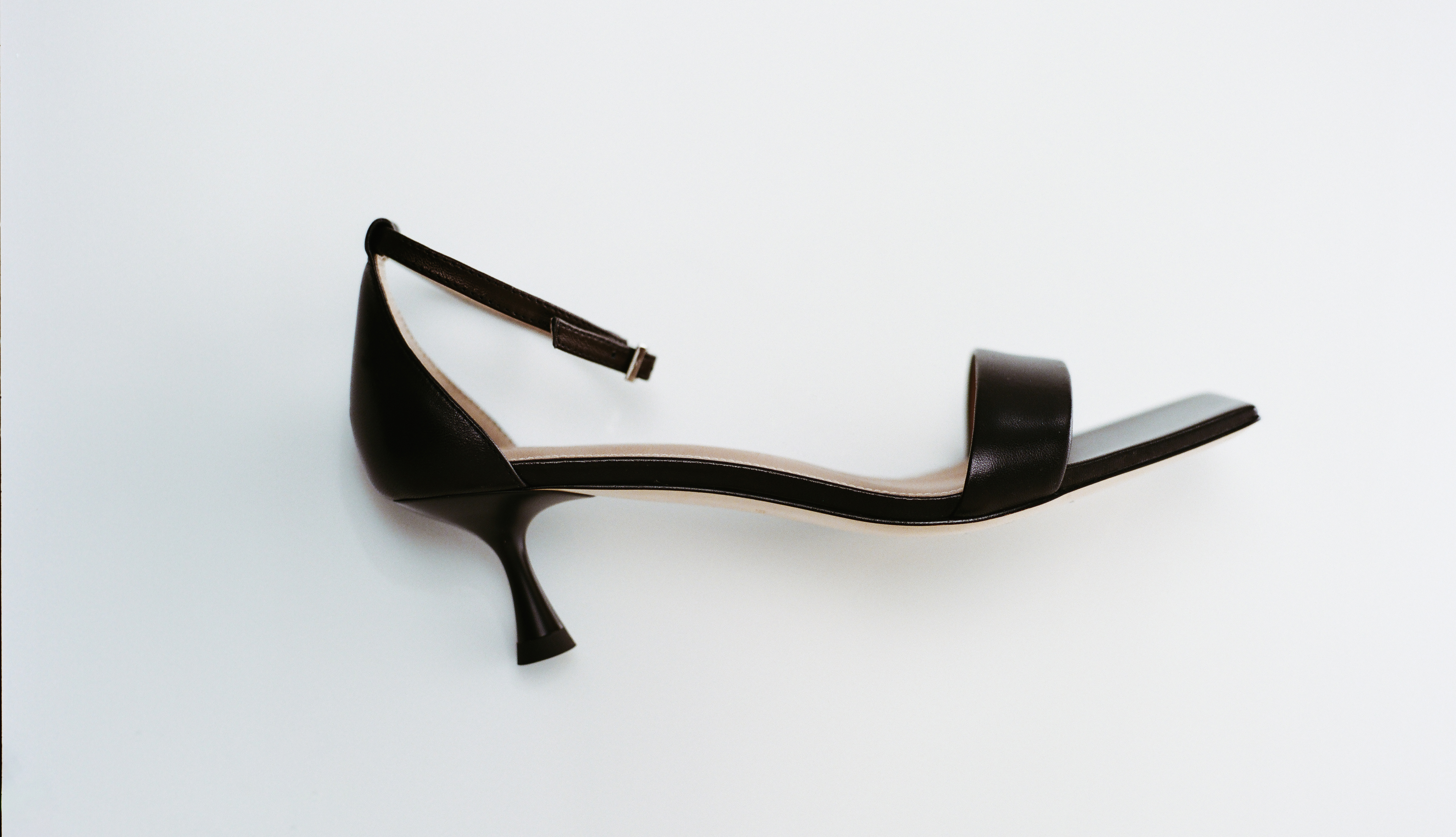 A KAZAR Studio a csendes luxust csempészi be a ruhatáradba