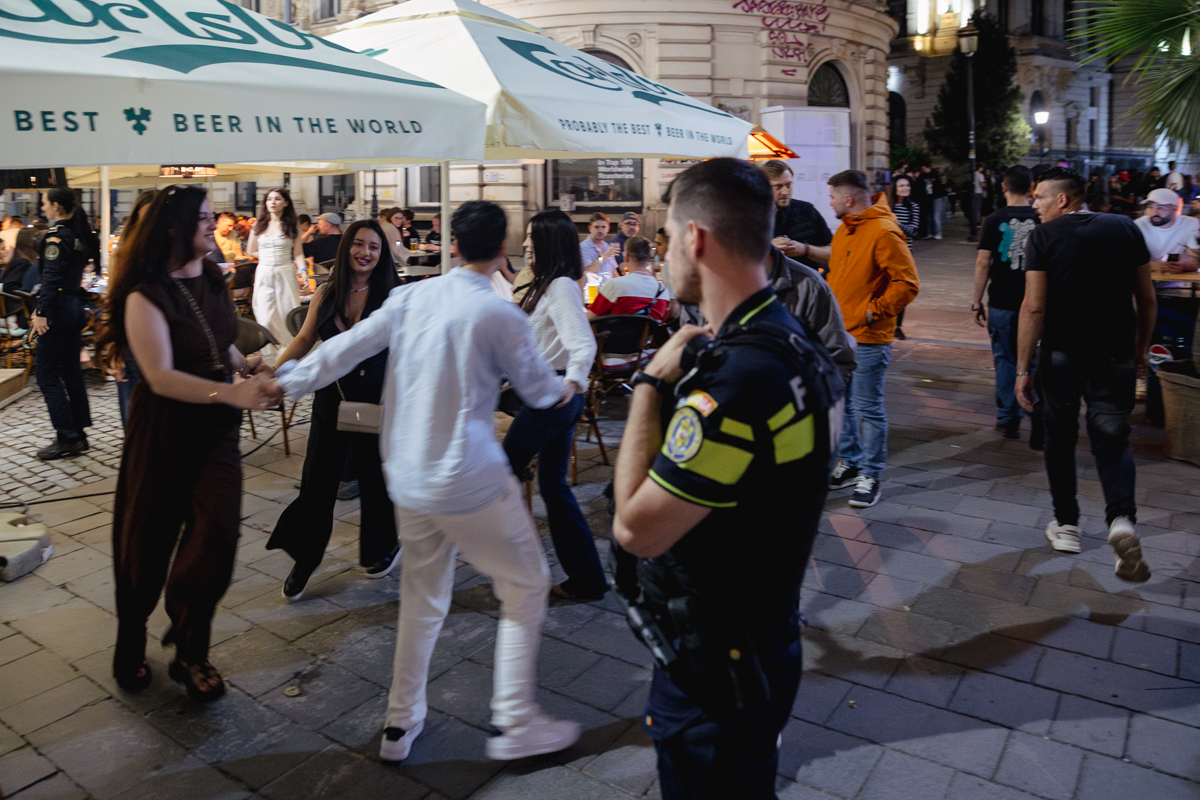 Atmosferă incendiară în Centrul Vechi după concertul lui Max Korzh. Tineri din țări aflate în conflict au petrecut împreună FOTOGALERIE