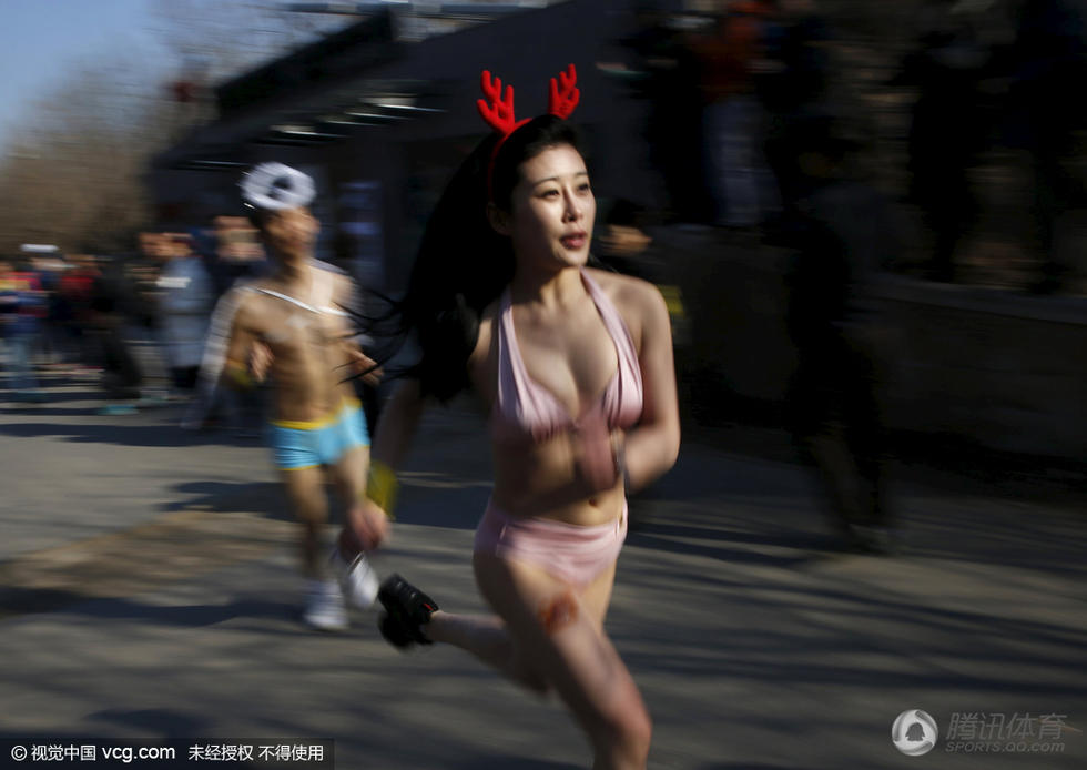 Chinezii fac lucruri trăsnite. Dan Petrescu și Budescu au rămas mască / GALERIE FOTO