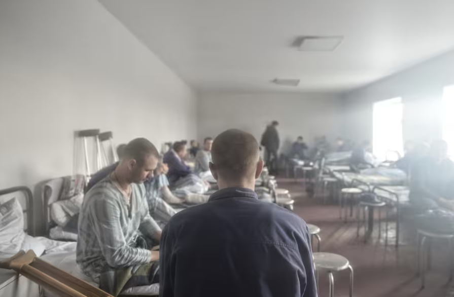 Șeful singurului penitenciar ucrainean pentru prizonierii ruși de război: „Dăm un «gras» de aici pe doi« uscați» de-ai noștri”