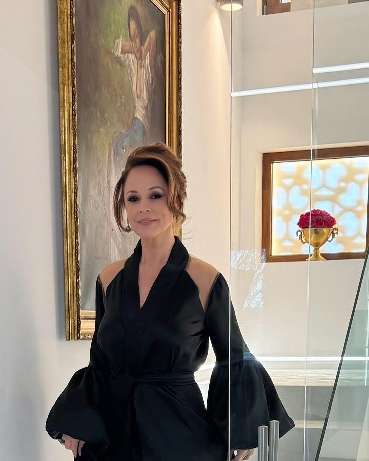 Andreea Marin a căzut în direct, la TV. Cum a reacționat fosta prezentatoare de la „Surprize, surprize”: „Îmi tremurau picioarele”