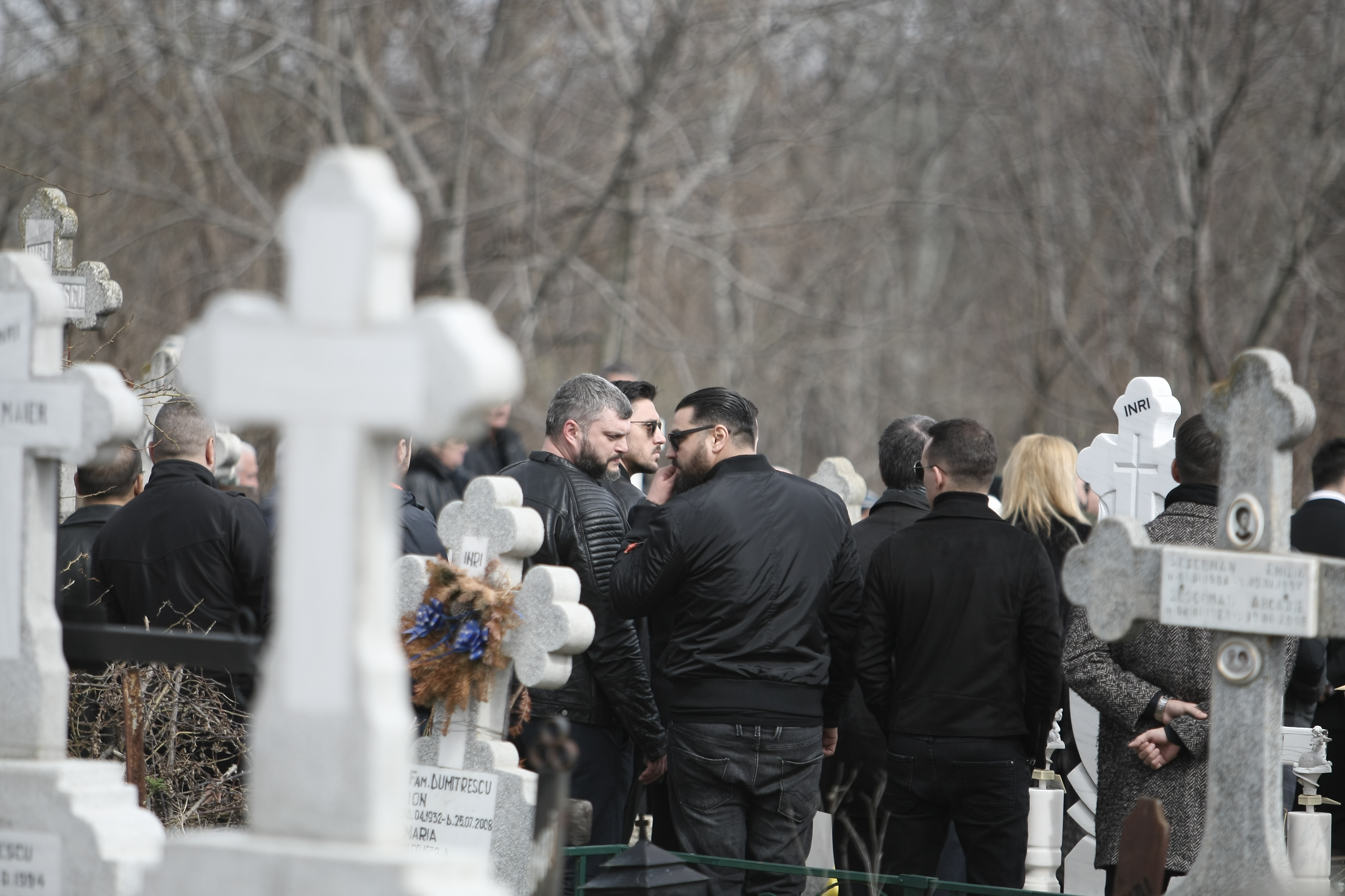 Vasile Turcu a fost înmormântat după ritualurile sinucigașilor. Fostul om de afaceri a fost condus pe ultimul drum de rude, prieteni și doar câțiva oameni de fotbal