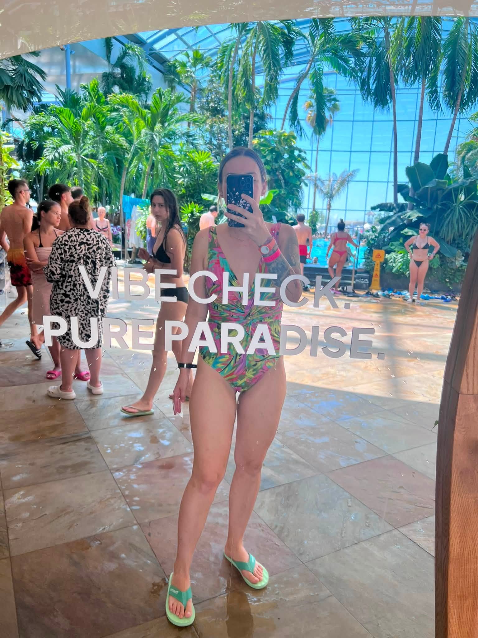 Cum arată Chef Roxana Blenche în costum de baie, după ce a slăbit 25 de kilograme. Regula pe care o respectă în fiecare dimineață