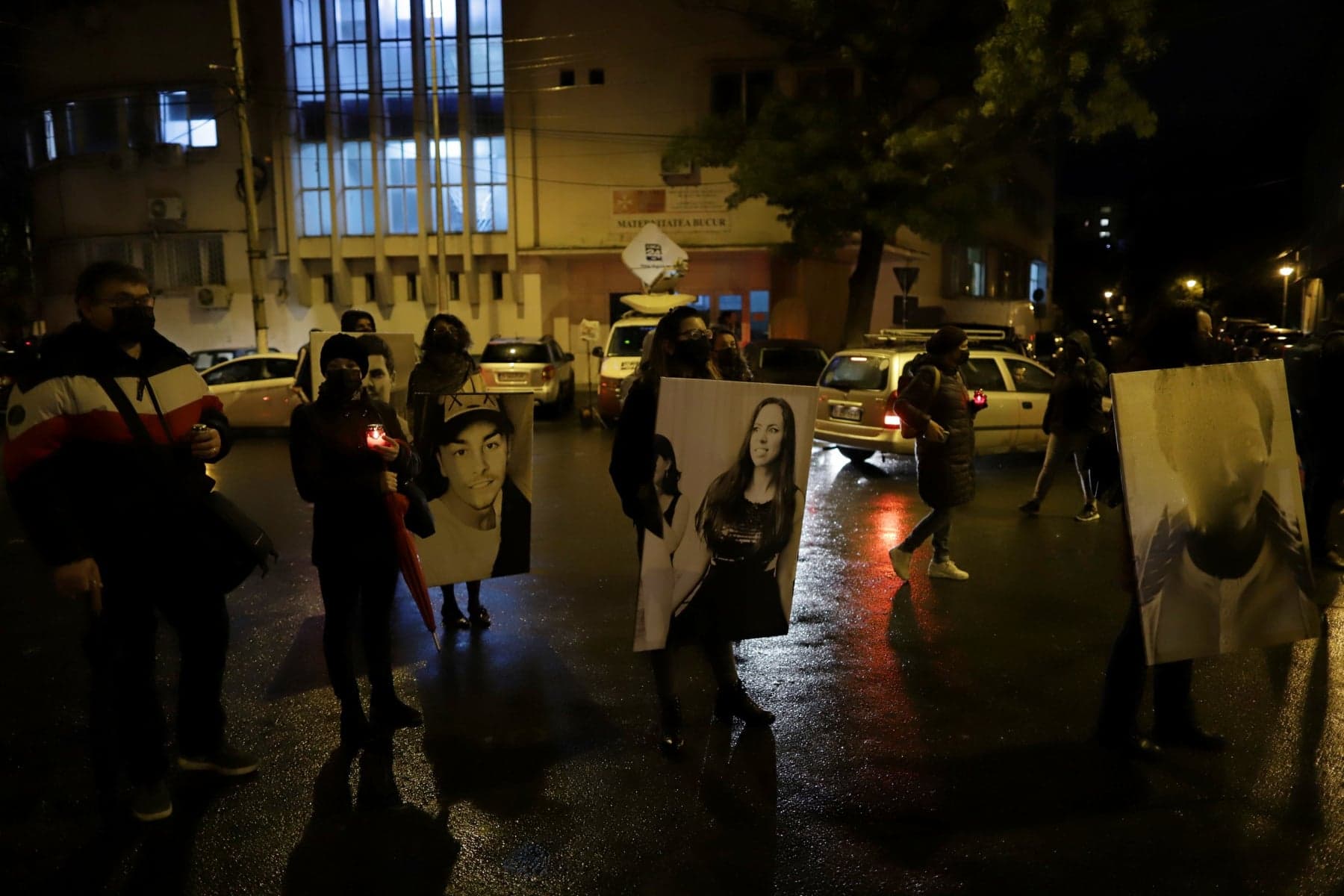”Nu uităm!”, marș în memoria victimelor din Colectiv. Supraviețuitor al incendiului: ”Statul român tot nu face nimic. El continuă să numere morți. Și atât!”