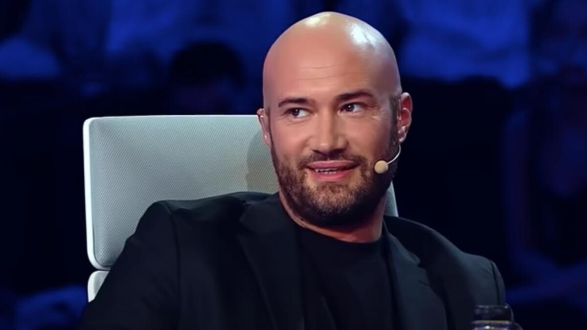 Imagini din apartamentul lui Mihai Bendeac. Cât a costat locuința actorului: „Este pe două niveluri, este duplex”