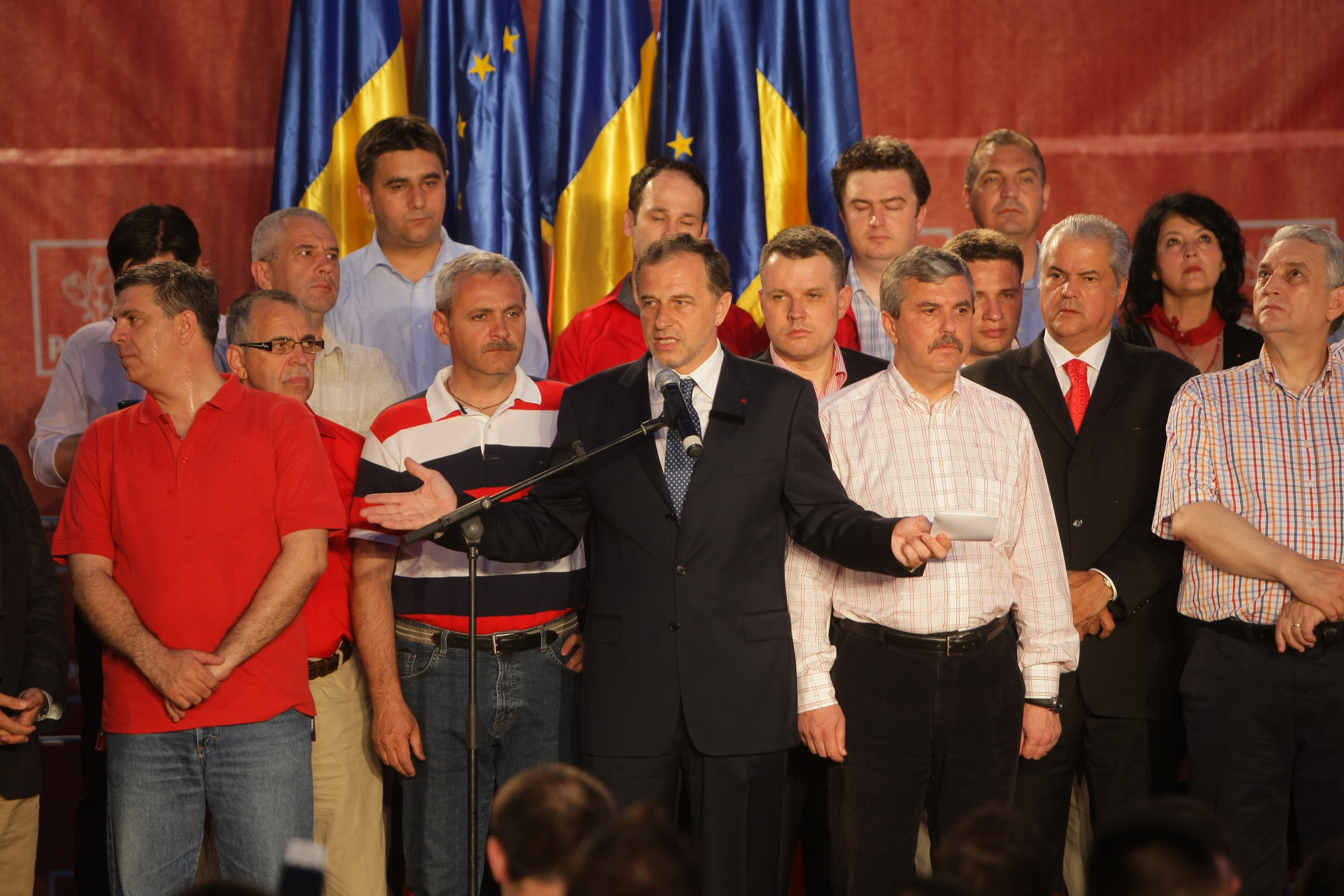 Atunci și Acum. Liviu Dragnea, inginerul din Gratia, intrat în politică în PD și ajuns premierul din umbră al României