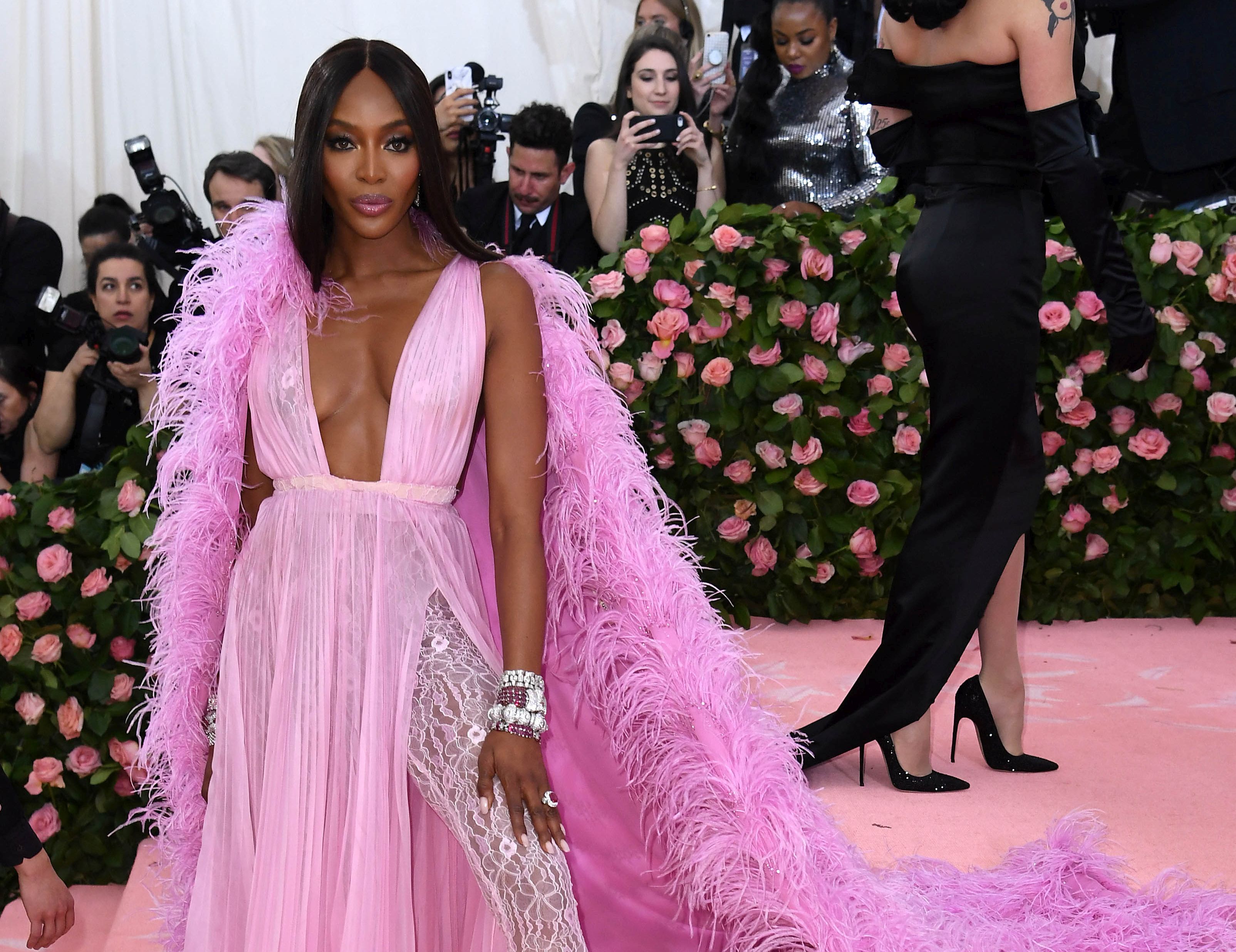 Naomi Campbell vine pentru prima dată în România. Unde și când o poți vedea
