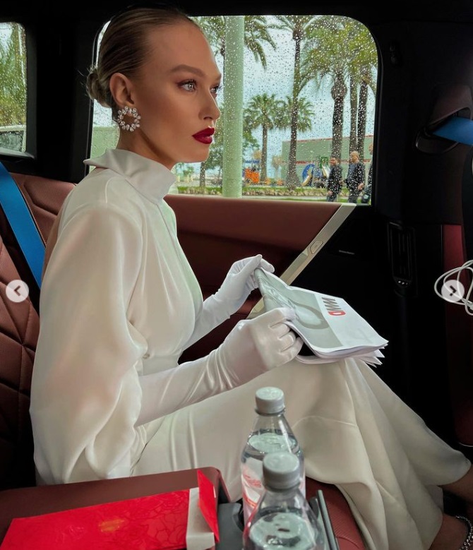 Românca de 28 de ani care a făcut furori la Cannes 2023. Cât costă rochia îmbrăcată de Gina Chirilă pe covorul roșu