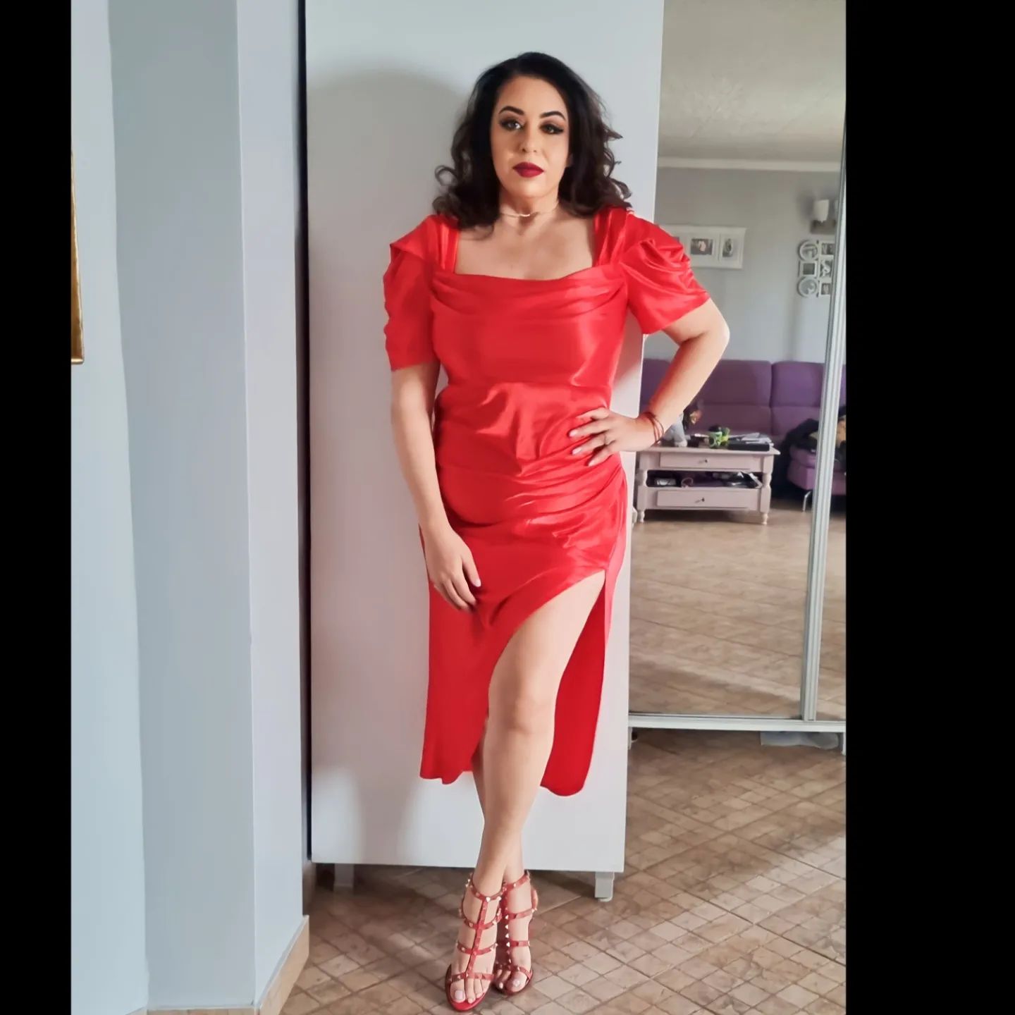 Mesajul transmis de Oana Roman de ziua ei: „O aniversare fără mama pe Pământ, dar în Cer”. A împlinit 48 de ani și a primit flori la prima oră