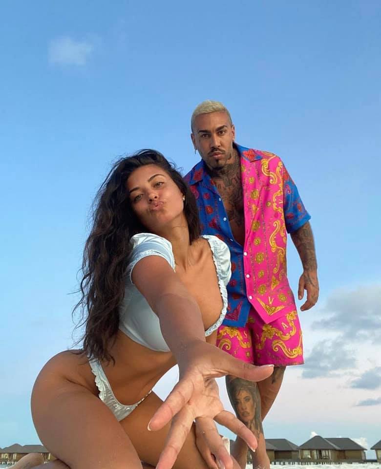 Imagini rare cu Antonia în costum de baie, după ce a zis că s-a îngrășat și are celulită