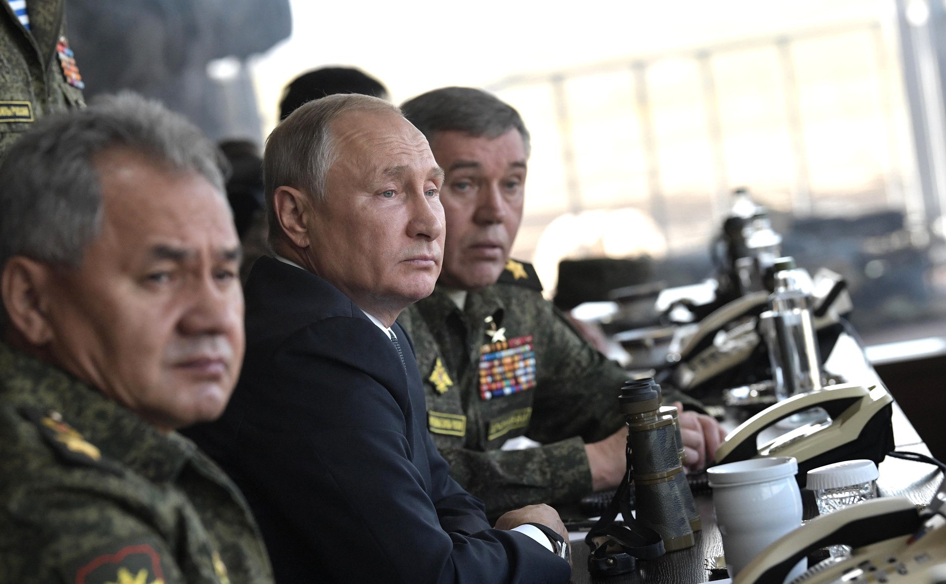 Cum se văd din spațiu cele mai mari exerciții militare din Rusia din ultimele patru decenii. Putin: "Rusia este o țară iubitoare de pace" / FOTO&VIDEO