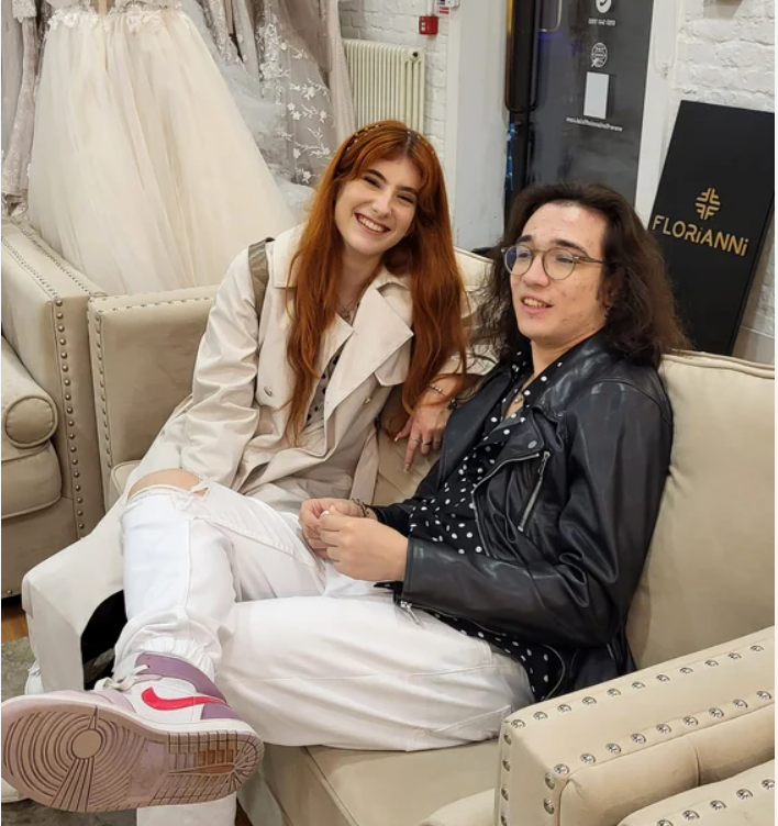Cine este iubita lui Theodor Andrei, reprezentatul României la Eurovision 2023. Tânăra a urcat pe scena de la Liverpool, în semifinala 2