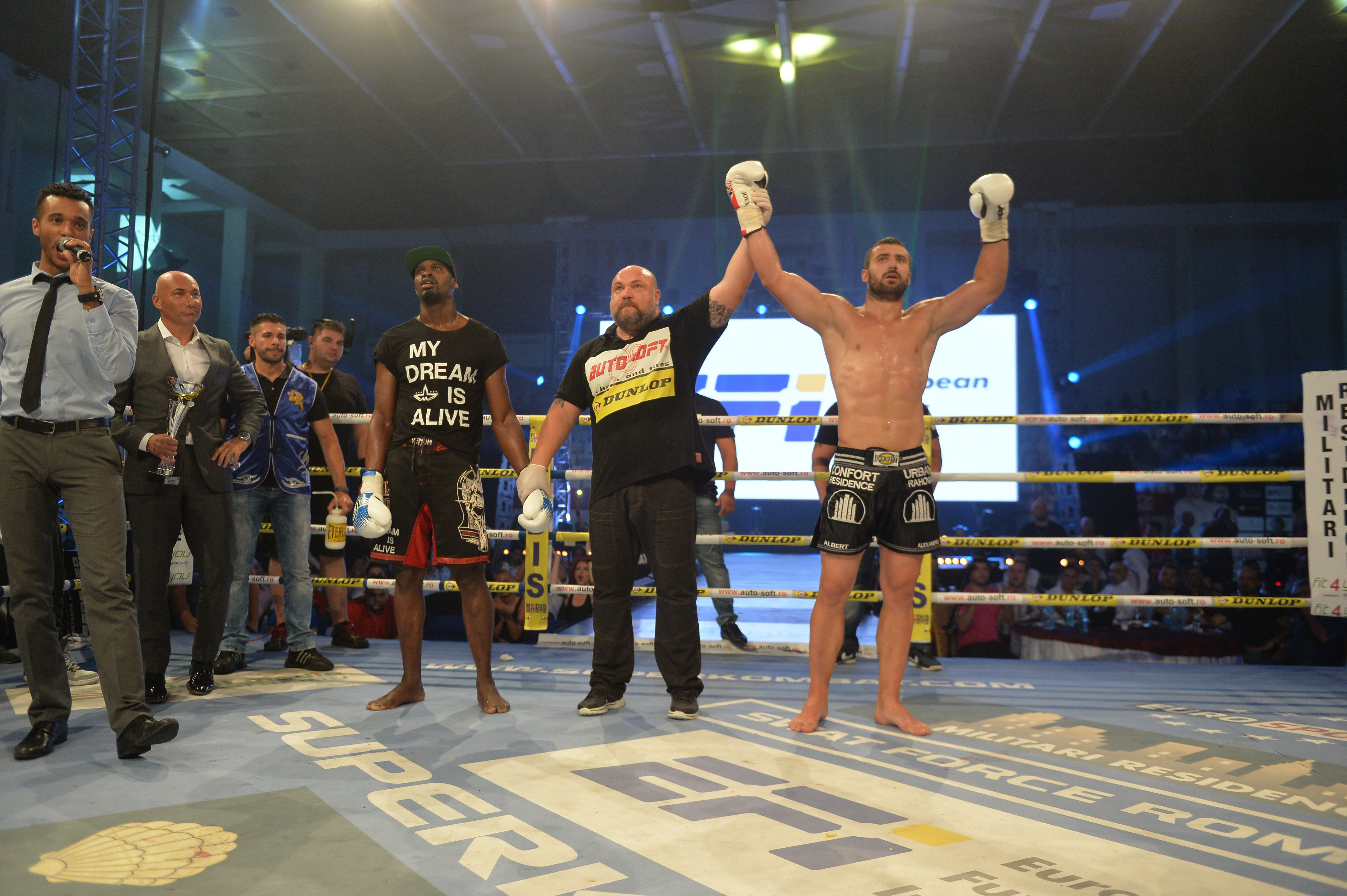 SUPERKOMBAT CONSTANȚA: Cătălin Moroșanu l-a distrus pe gigantul de 2,07 metri / REZULTATE & GALERIE FOTO & VIDEO
