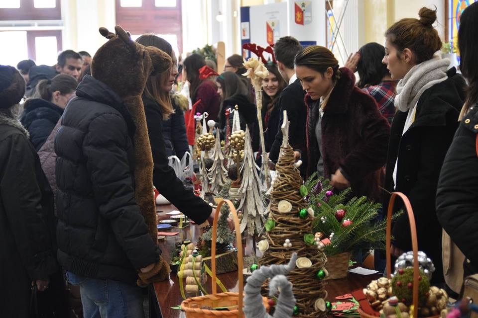 REPORTAJ / De Crăciun, zămislesc speranțe pentru copii bolnavi de leucemie