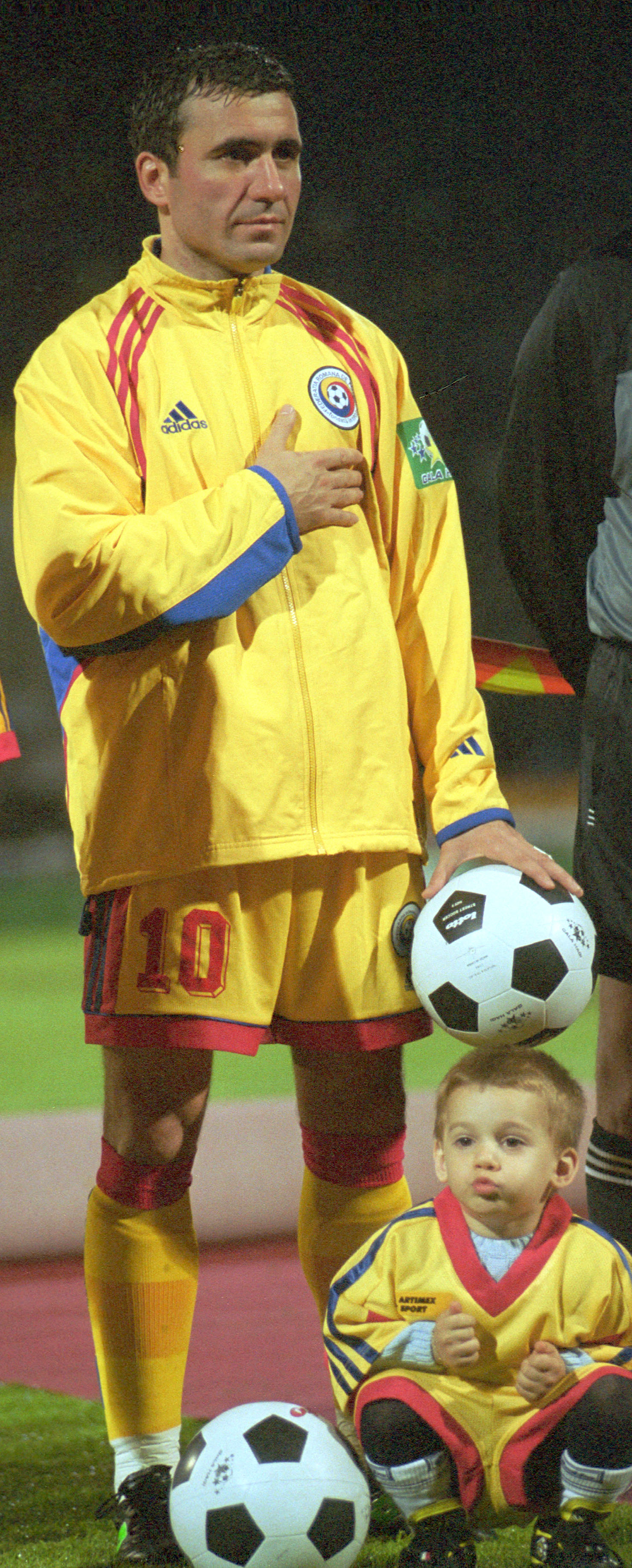 Ianis Hagi împlinește 18 ani. Fotbalistul își serbează majoratul la Florența. Debutează duminică în Serie A? | GALERIE FOTO