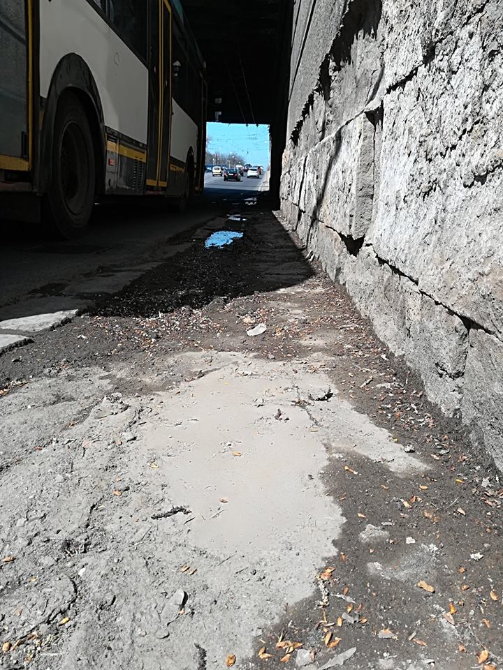 Podul Constanța riscă să se prăbușească. Se degradează de la o zi la alta / FOTO