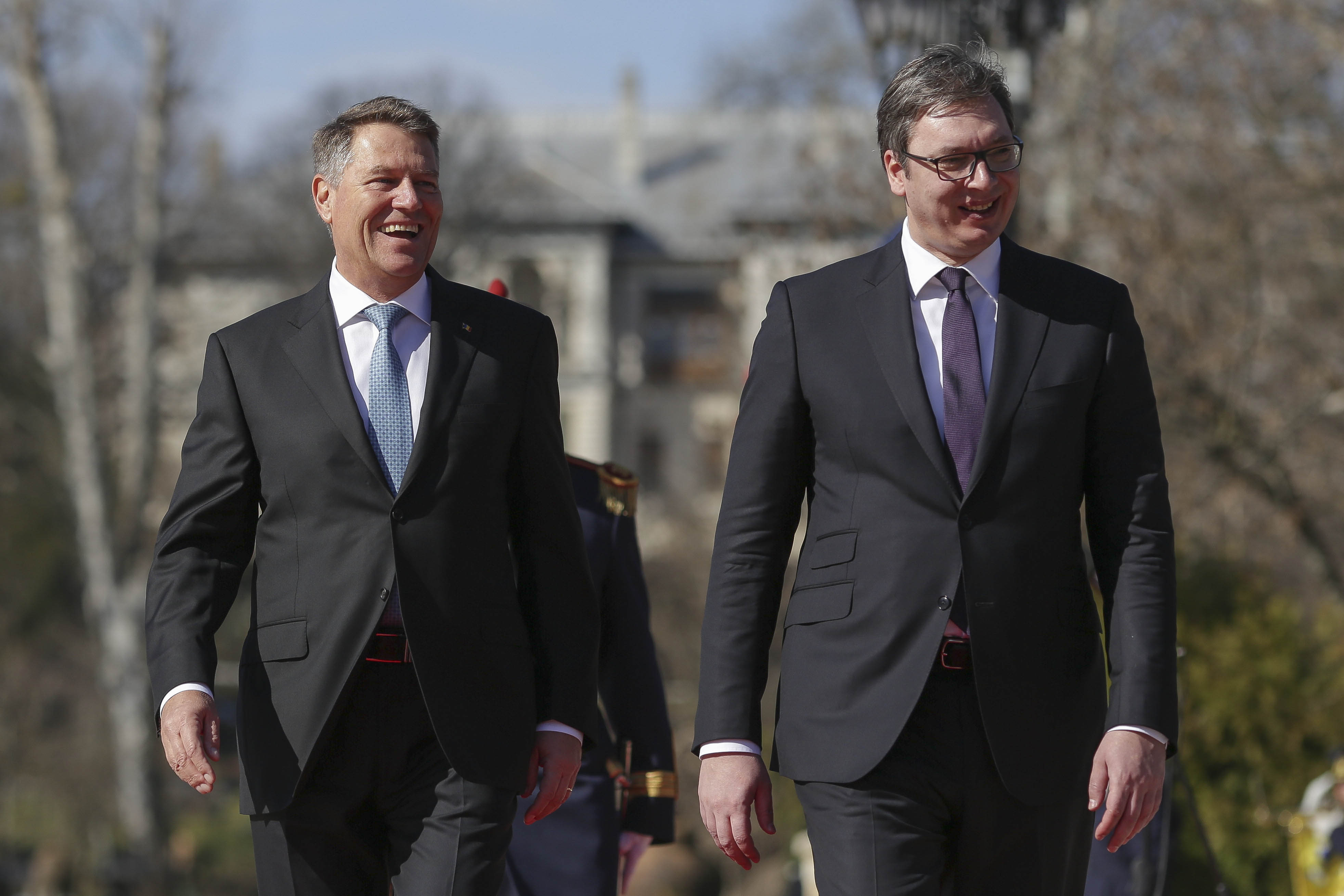 Președintele Serbiei, primit de Klaus Iohannis la Cotroceni. Aleksandar Vucic, în vizită oficială în România