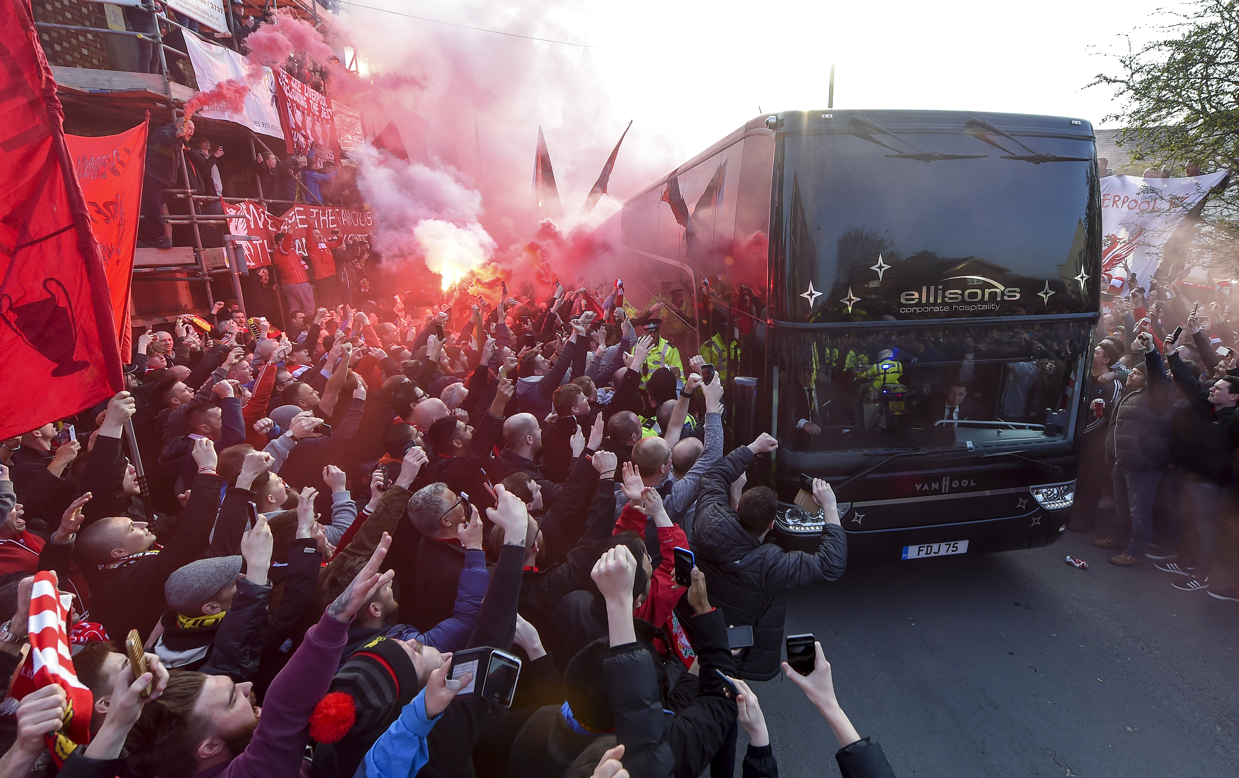 Liga Europa: Șahtiorul lui ”Il Luce” a zdrobit Braga și e în semifinalele. Miracol la Liverpool. Rezultatele ”sferturilor” FOTO&VIDEO