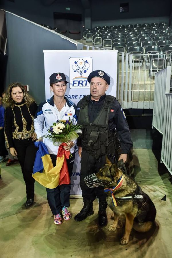 Fetele cochetele! Halep, Niculescu, Mitu și Olaru au impresionat la dineul oficial. ^Programul de la România-Cehia (Fed Cup) / FOTO&VIDEO
