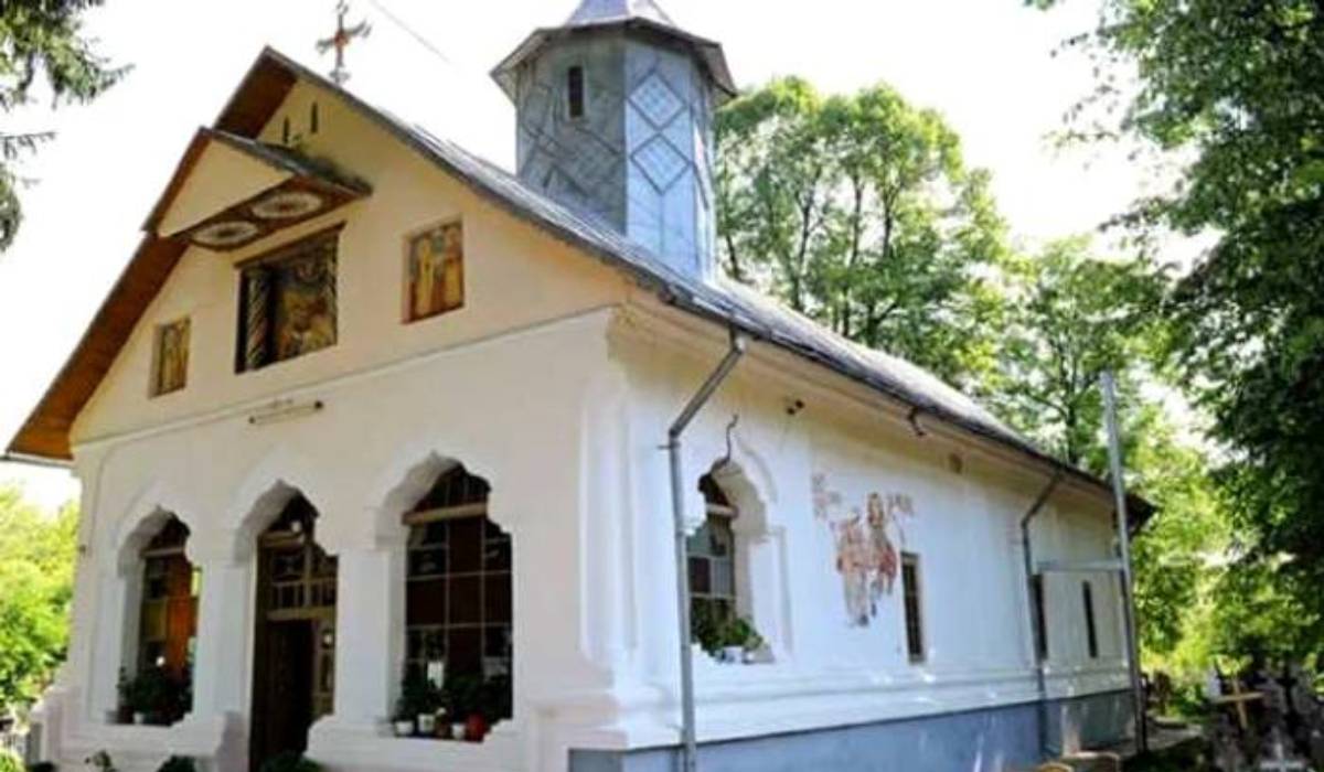 Fresca „Moartea râzând”, de aproape 200 de ani, din Argeș, vandalizată cu sapa. Autorul a explicat gestul: „Biserica nu mai este a Morții, ci a Vieții”