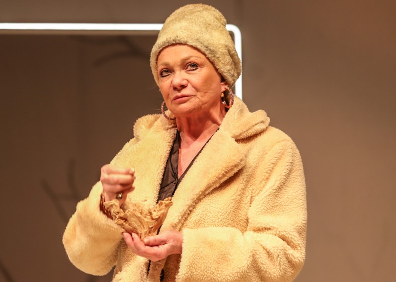 Básti Julinak a fia rendezője