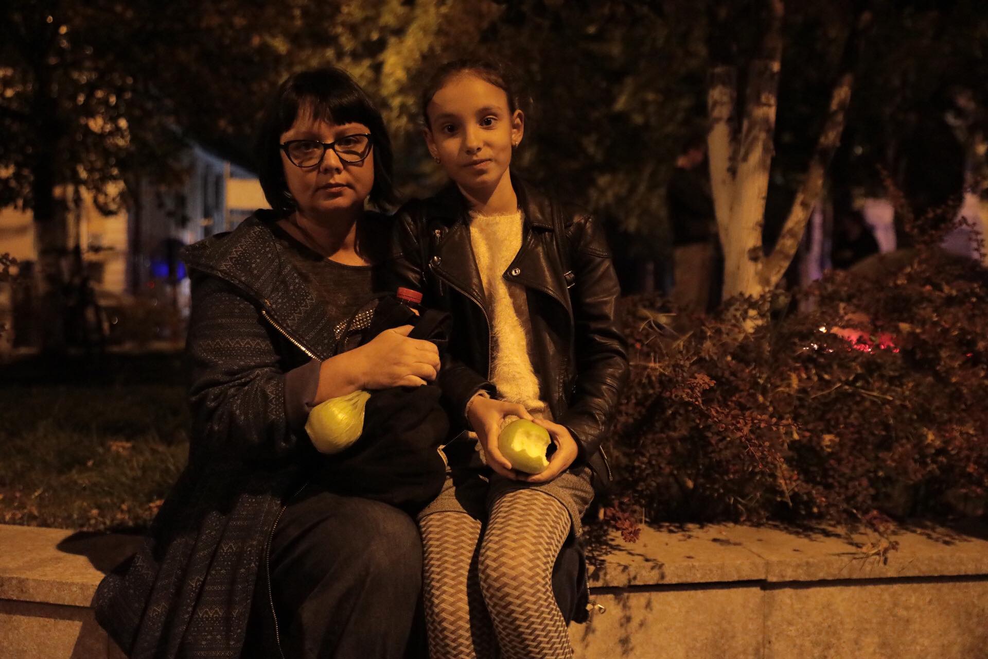 Marș în memoria victimelor de la Colectiv. Fotografiile tinerilor care au murit au fost așezate în fața Parchetului