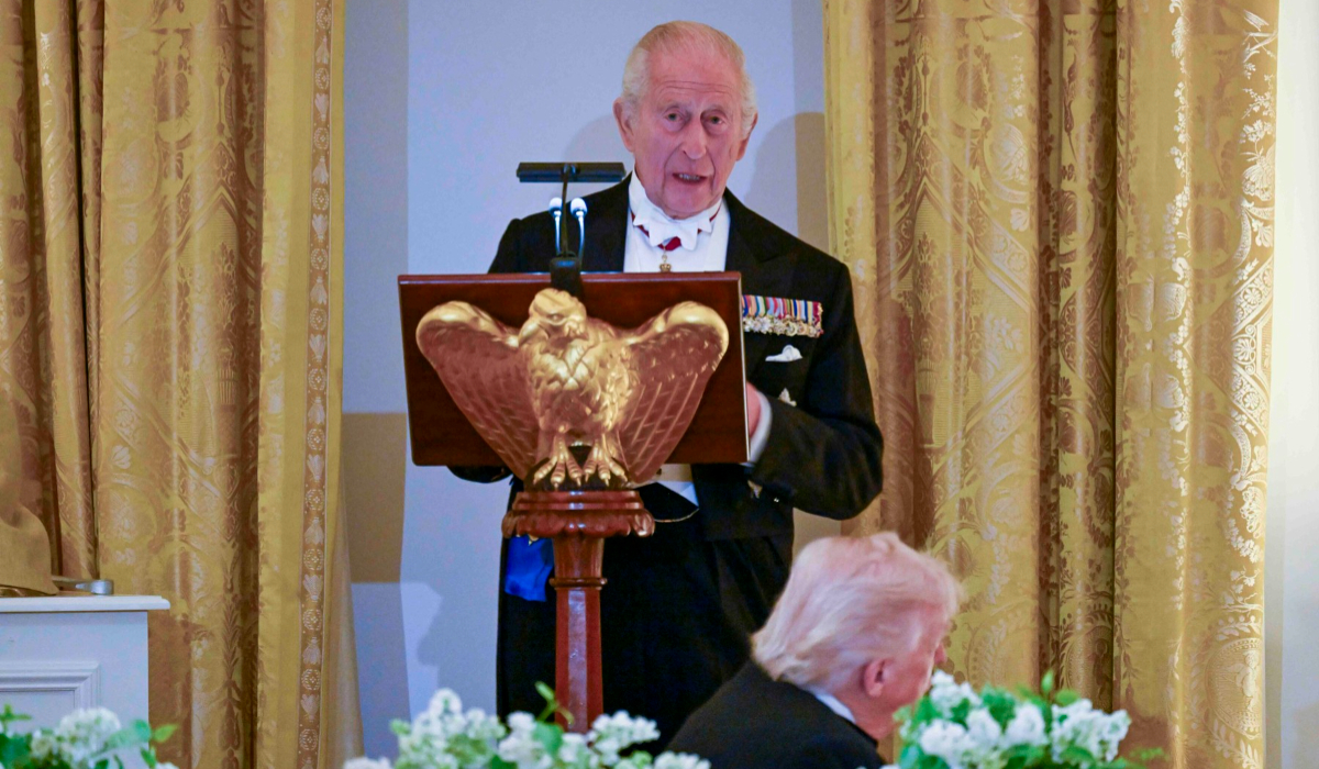 „Dacă nu eram noi, vorbeați franceza”. Schimbul de ironii dintre regele Charles și Donald Trump