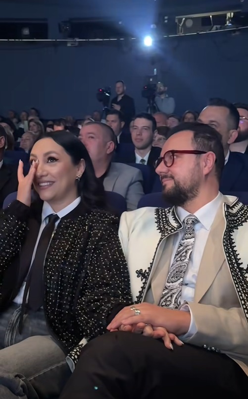 Cătălin Măruță, cetățean de onoare al orașului Târgu Jiu. Primarul l-a felicitat, iar Andra a plâns de emoție. „E locul unde am copilărit”