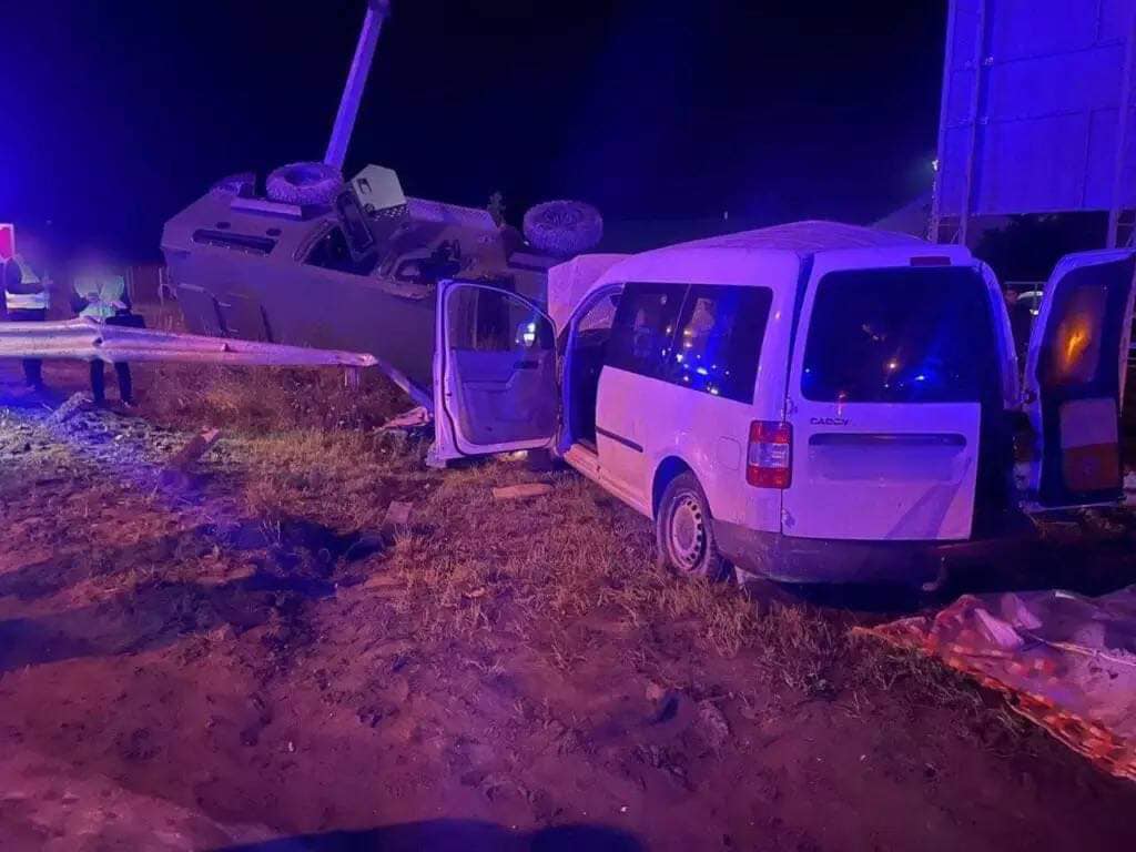 Trei femei și un copil de 7 ani au murit într-o mașină care a lovit o blindată militară, pe o autostradă de lângă Liov, în Ucraina