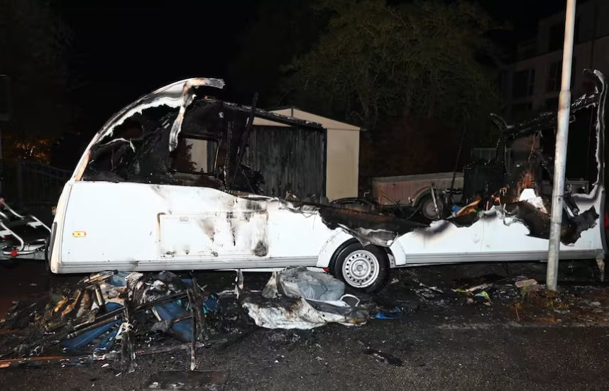 Un pompier elvețian este acuzat că a declanșat 8 incendii, apoi a sosit să le stingă alături de echipele de intervenție: „Plictiseală și frustrare”