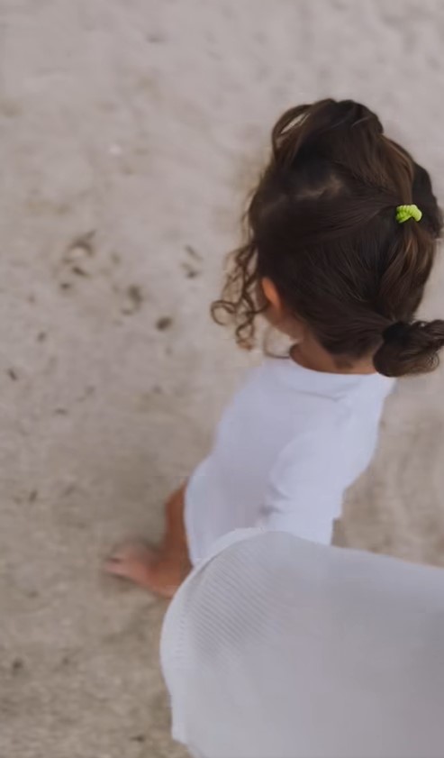 Theo Rose a învățat franceza de la unul dintre cei mai cunoscuți investitori străini din România. „M-a sunat cu videocall”