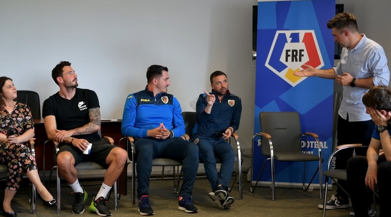 GALERIE FOTO / Roman Bürki, portar la Borussia Dortmund, a fost în România pentru a-i ajuta pe copiii români