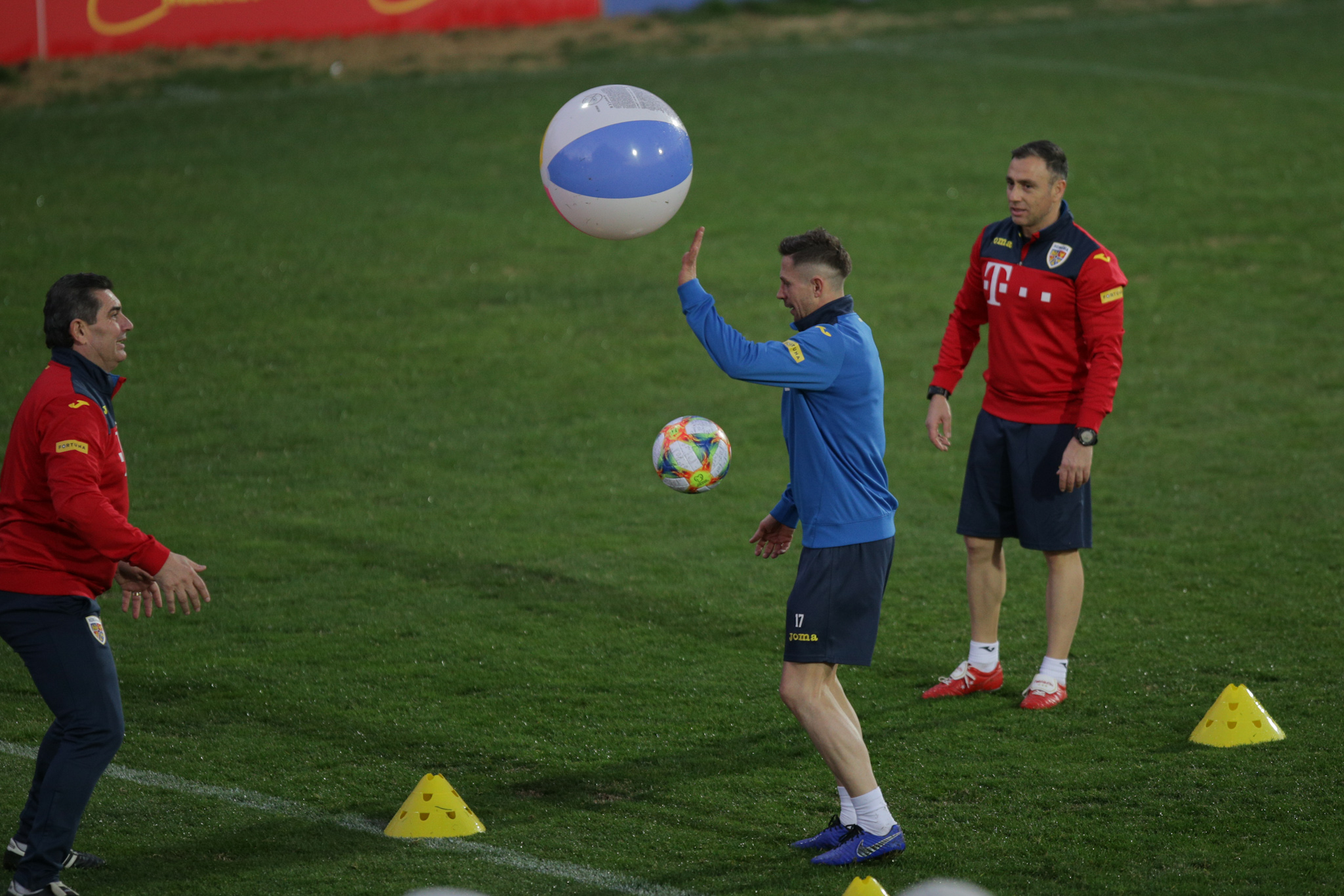 Start spre Euro 2020. Cosmin Contra și-a avertizat jucătorii: ”Ne așteaptă un meci dur în Suedia” | GALERIE FOTO&VIDEO