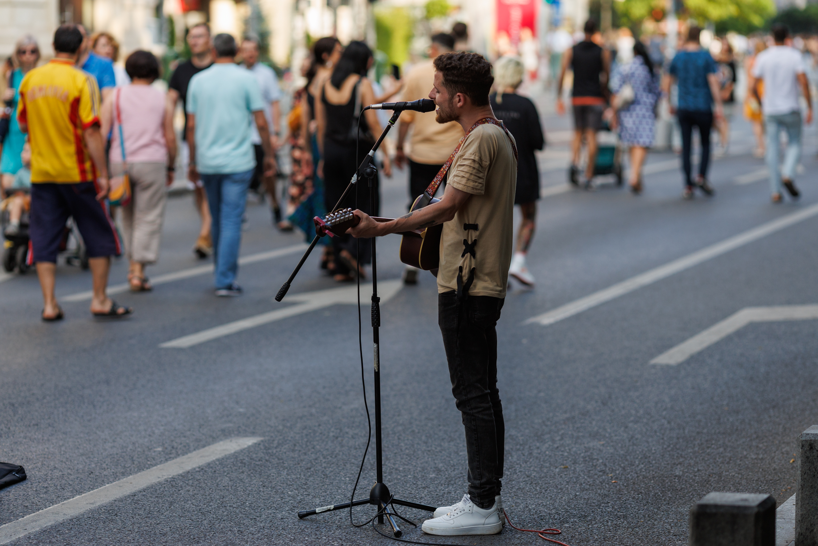 FOTOREPORTAJ. „B-Fit in the Street” în 50 de imagini. 200 de artişti din Spania, Franţa și Italia au făcut spectacol pe străzile din București