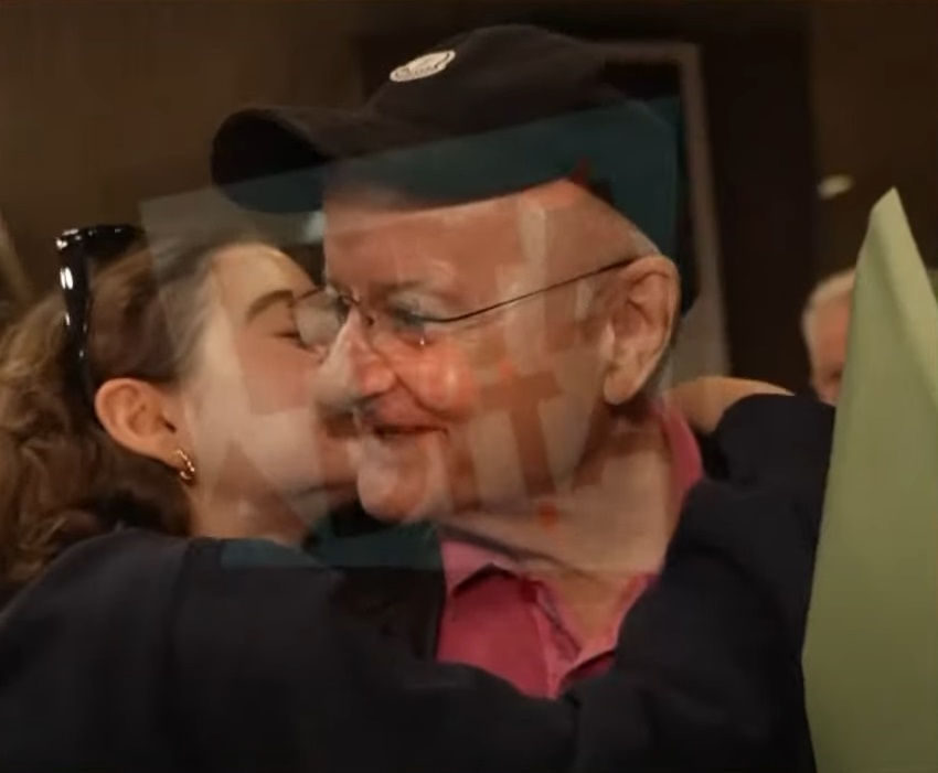 Reacția lui Teo Trandafir când a văzut-o pe Irina Columbeanu în România: „Cât e de frumoasă și de dulce, și fără buze, și fără gene”