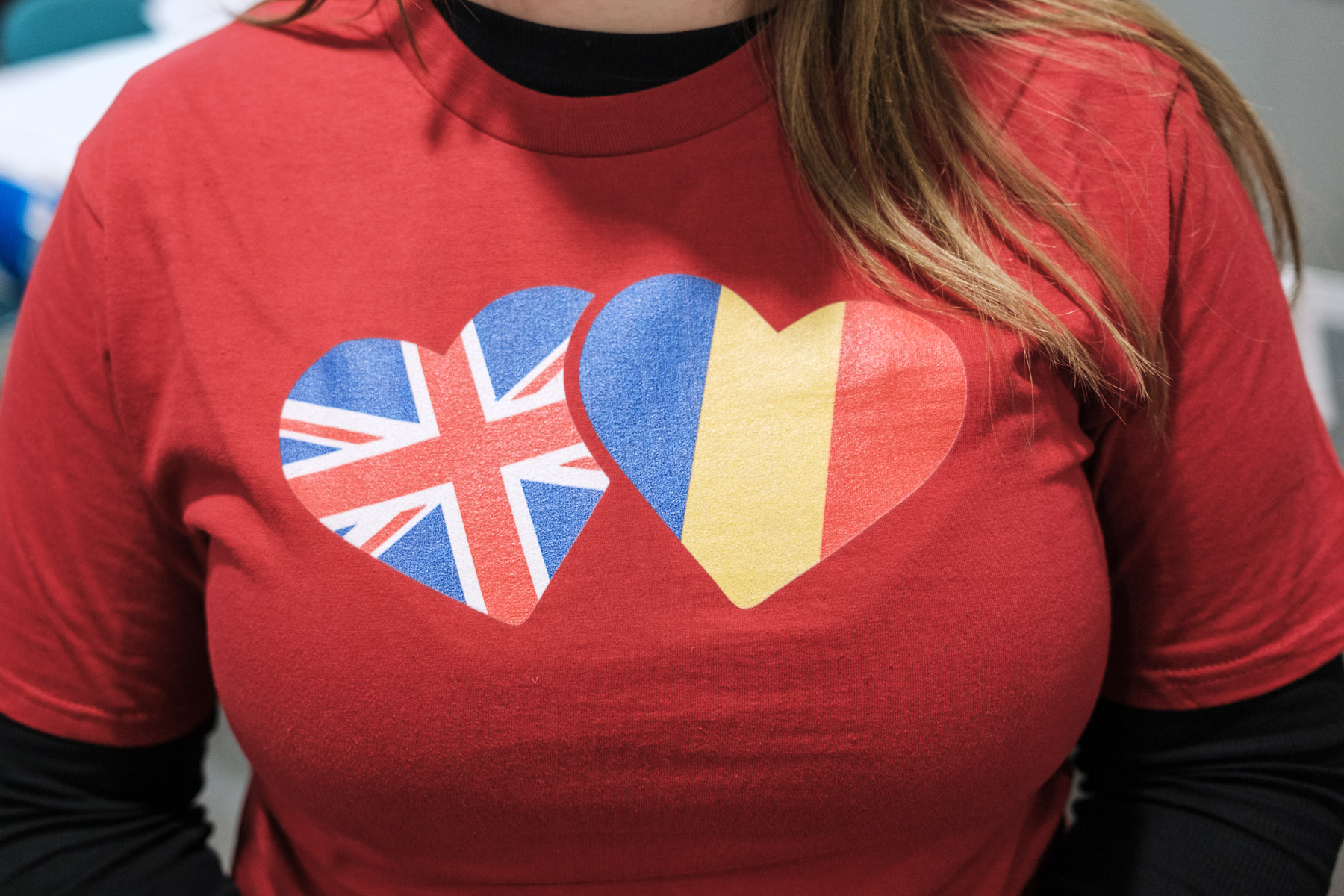 Sărbători departe de casă. La magazinul românesc dintr-un oraș din Marea Britanie, românii simt dorul. „Suntem cu inimile împărțite”