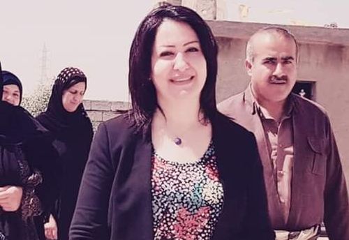 FOTO | Premieră pentru Kurdistanul irakian: O femeie a fost aleasă provizoriu preşedinte al Parlamentului