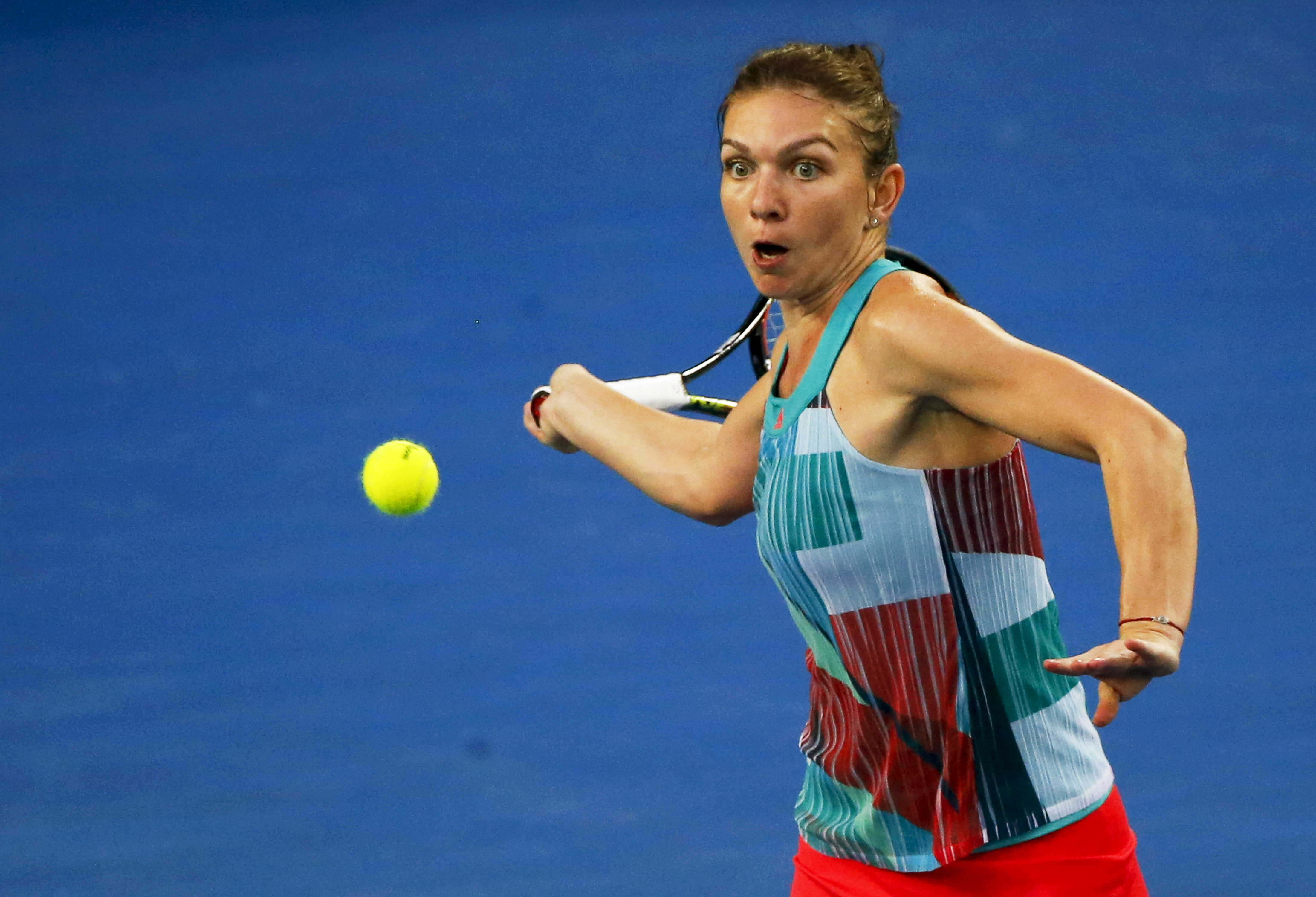 Australian Open, ziua a doua. ^Simona Halep a bifat cea mai mare contraperformanță a carierei, fiind eliminată de o “anonimă” / GALERIE FOTO&VIDEO