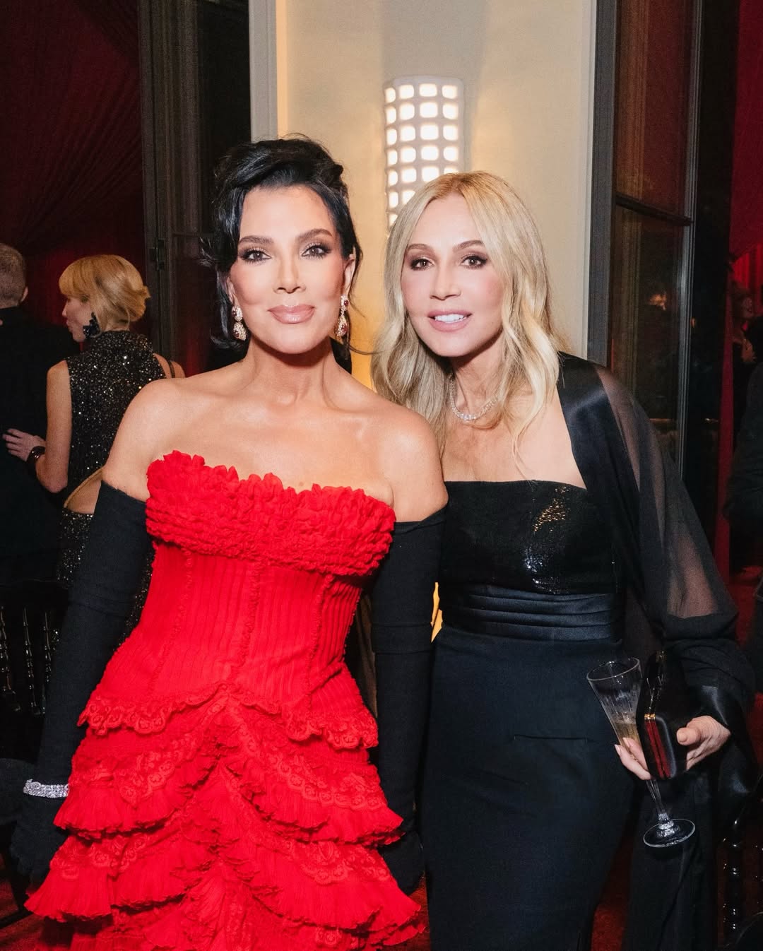 Kris Jenner, prima reacție după ce s-a spus că nu e nemulțumită de liftingul facial de 100.000 de dolari. Mama surorilor Kardashian are 70 de ani