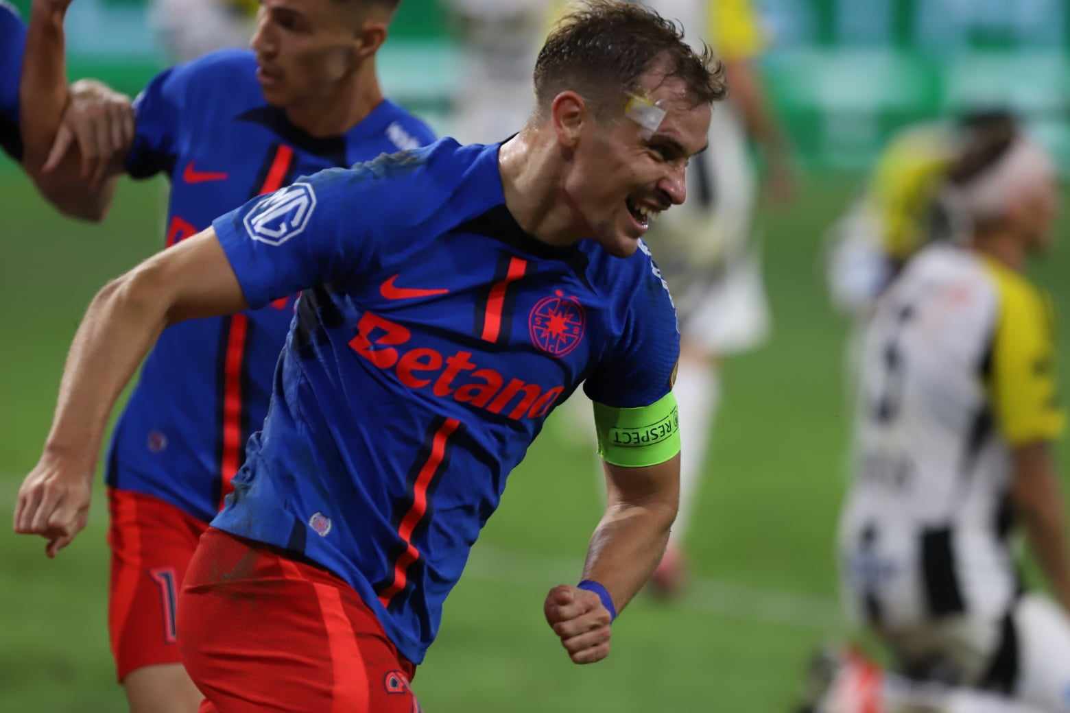 FCSB, calificare senzațională în faza principală a Europa League, după golul lui Darius Olaru din minutul 90+3 | FOTO