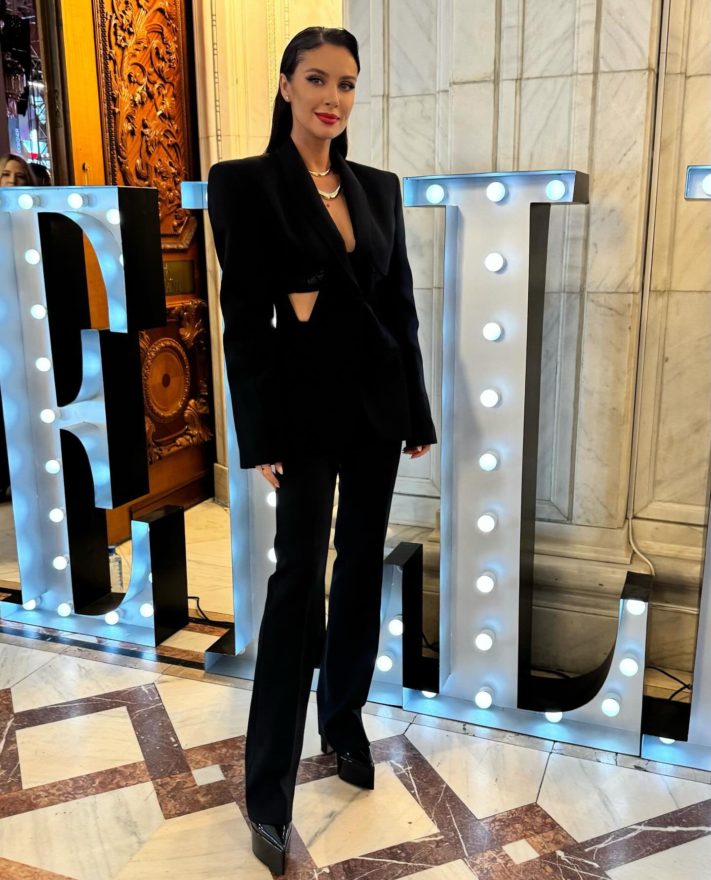 În ce țară a plecat Daiana Anghel după ce s-a aflat că a divorțat de Sorin Gonțea