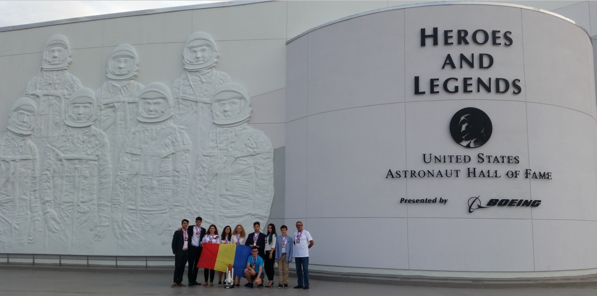 VIDEO. Profesorul Băraru face din elevi campioni la NASA. Au ajuns la Harvard și Cambridge