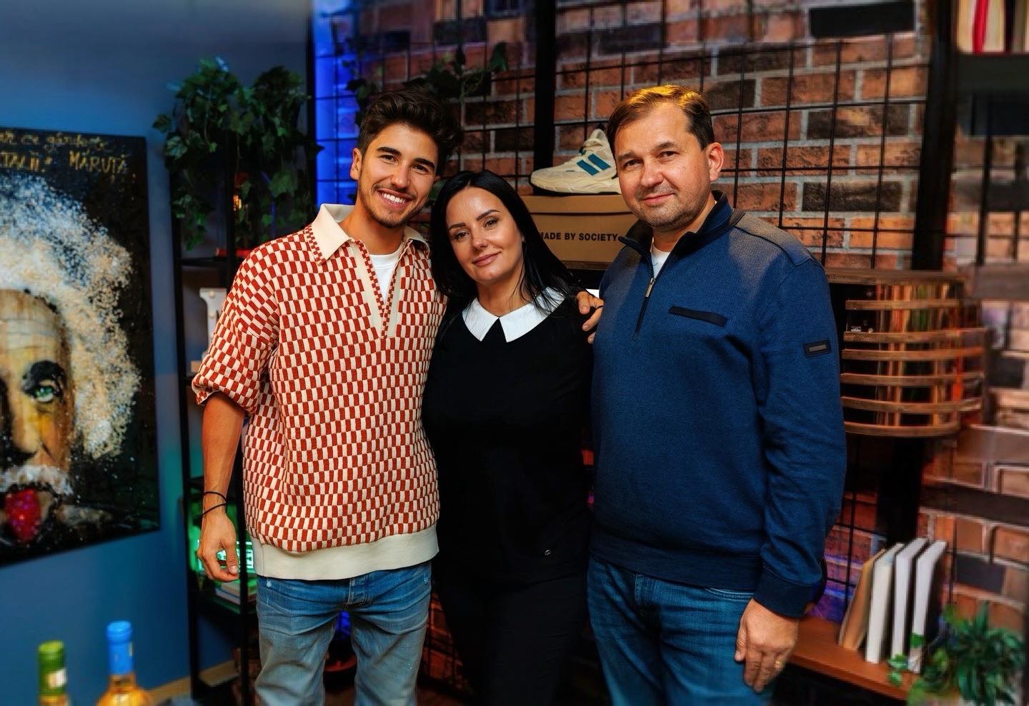 Otniela Sandu, mesaje către mama lui Sebastian Dobrincu, după despărțirea de tânărul milionar: „Nu mă interesează”