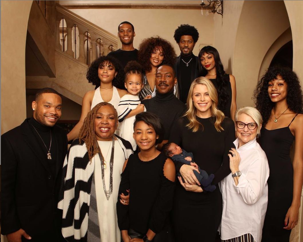 GALERIE FOTO| Fotografie de colecție. Eddie Murphy alături de cei 10 copii ai săi